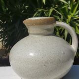 Pitcher Jean Austruy in sandstone