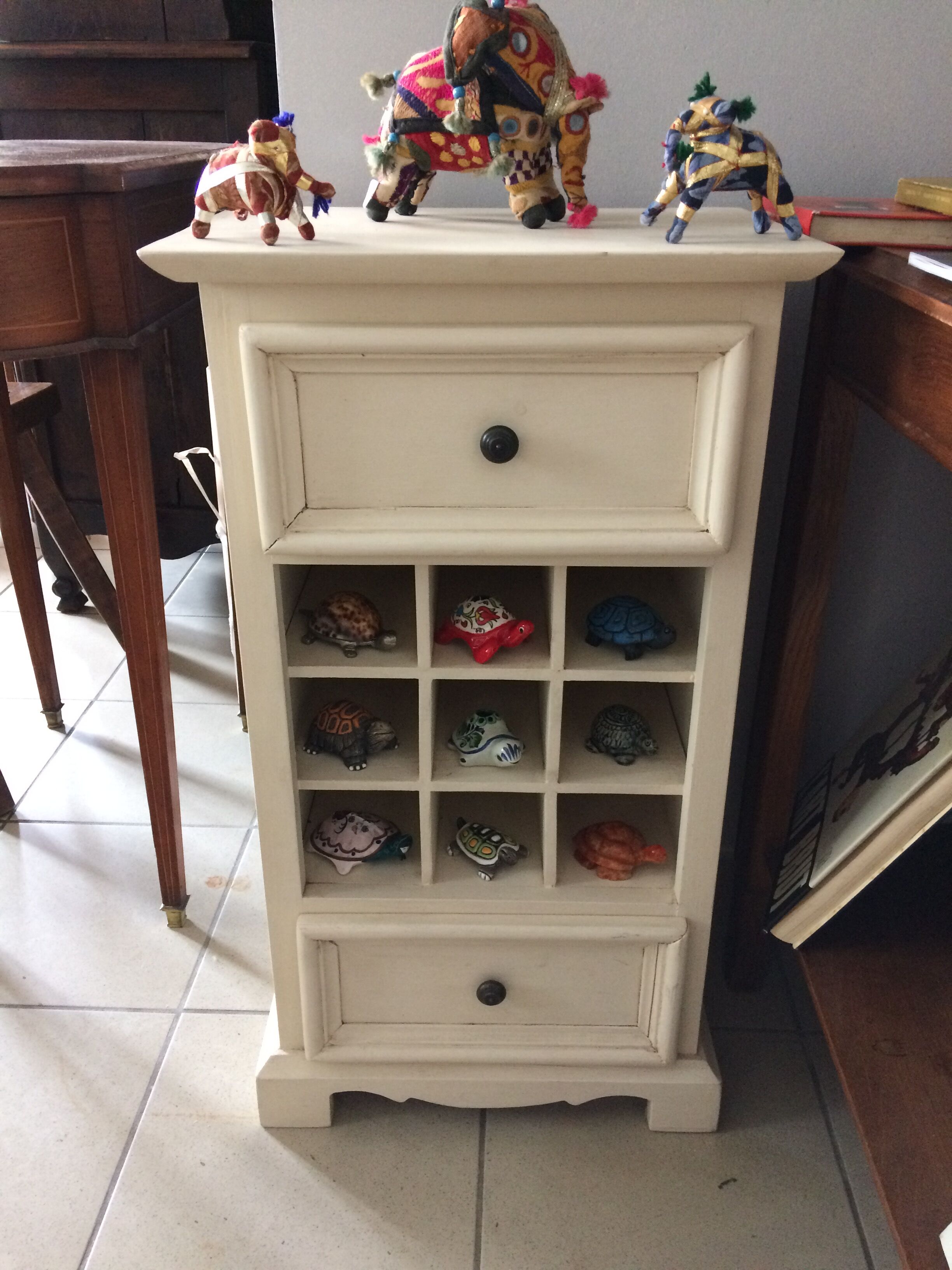 White cabinet