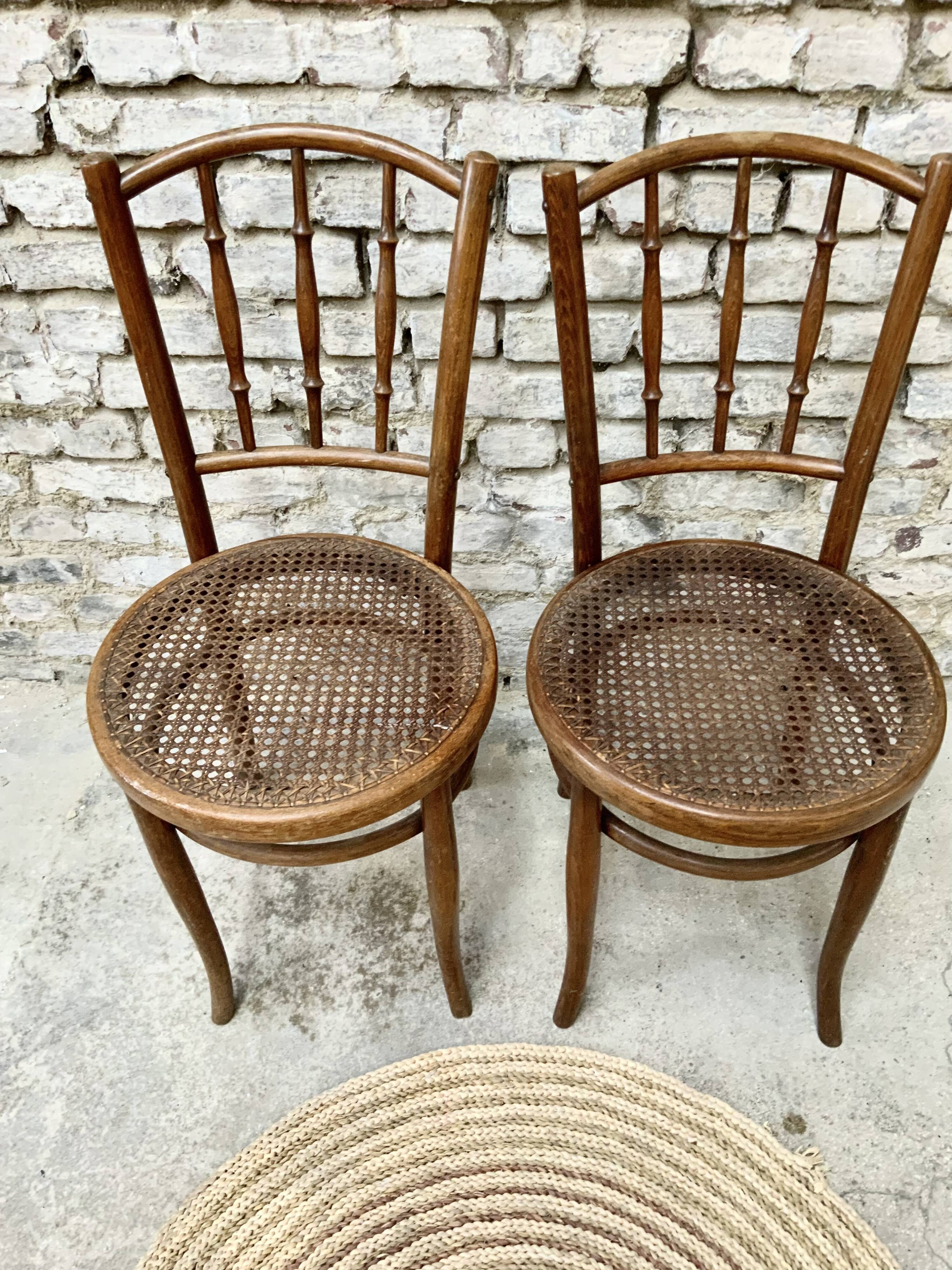 Lot 2 chaises bistrot Fishel