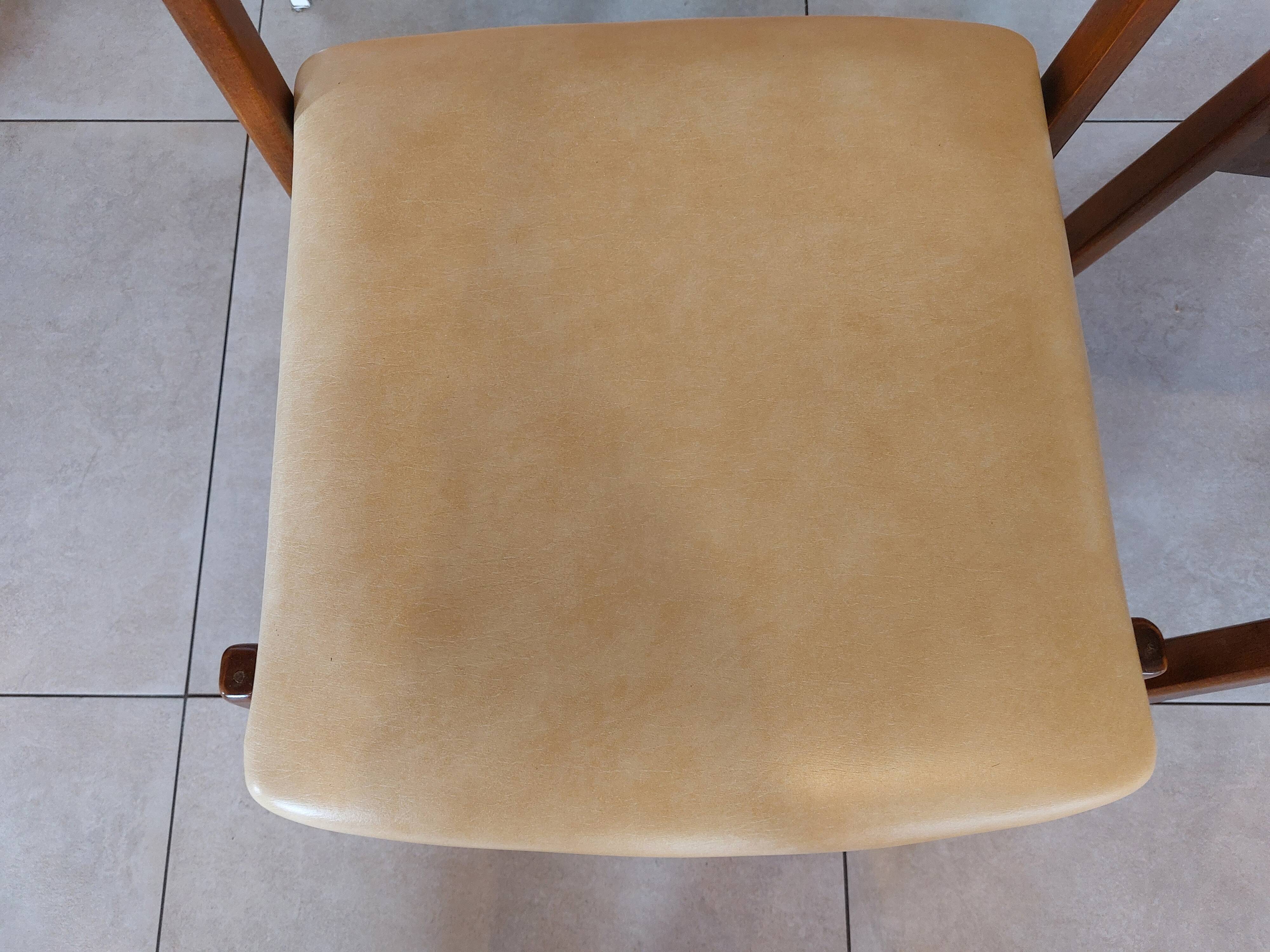 4 sled chairs, vintage