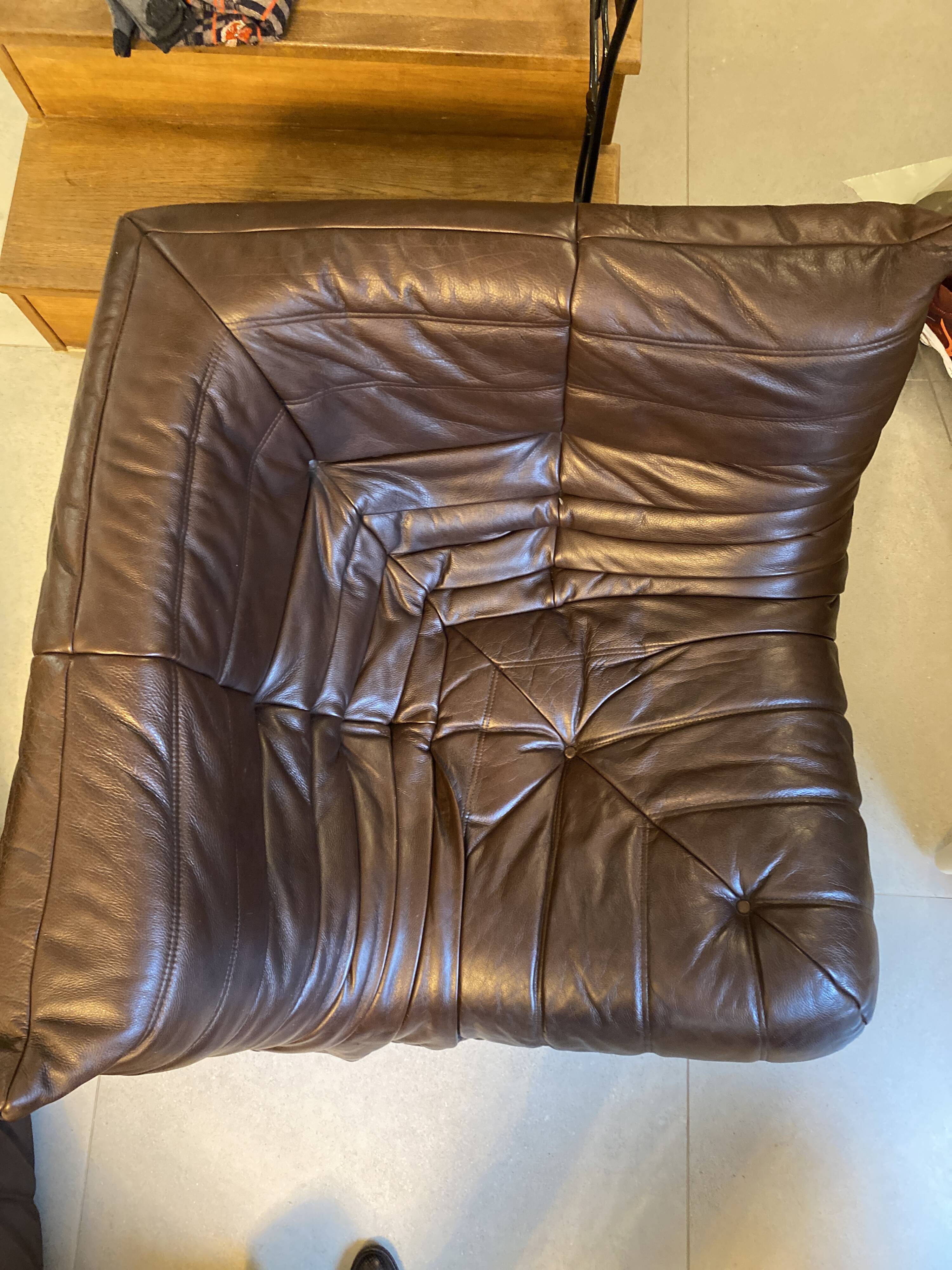 Chauffeuse cuir Togo ligne roset