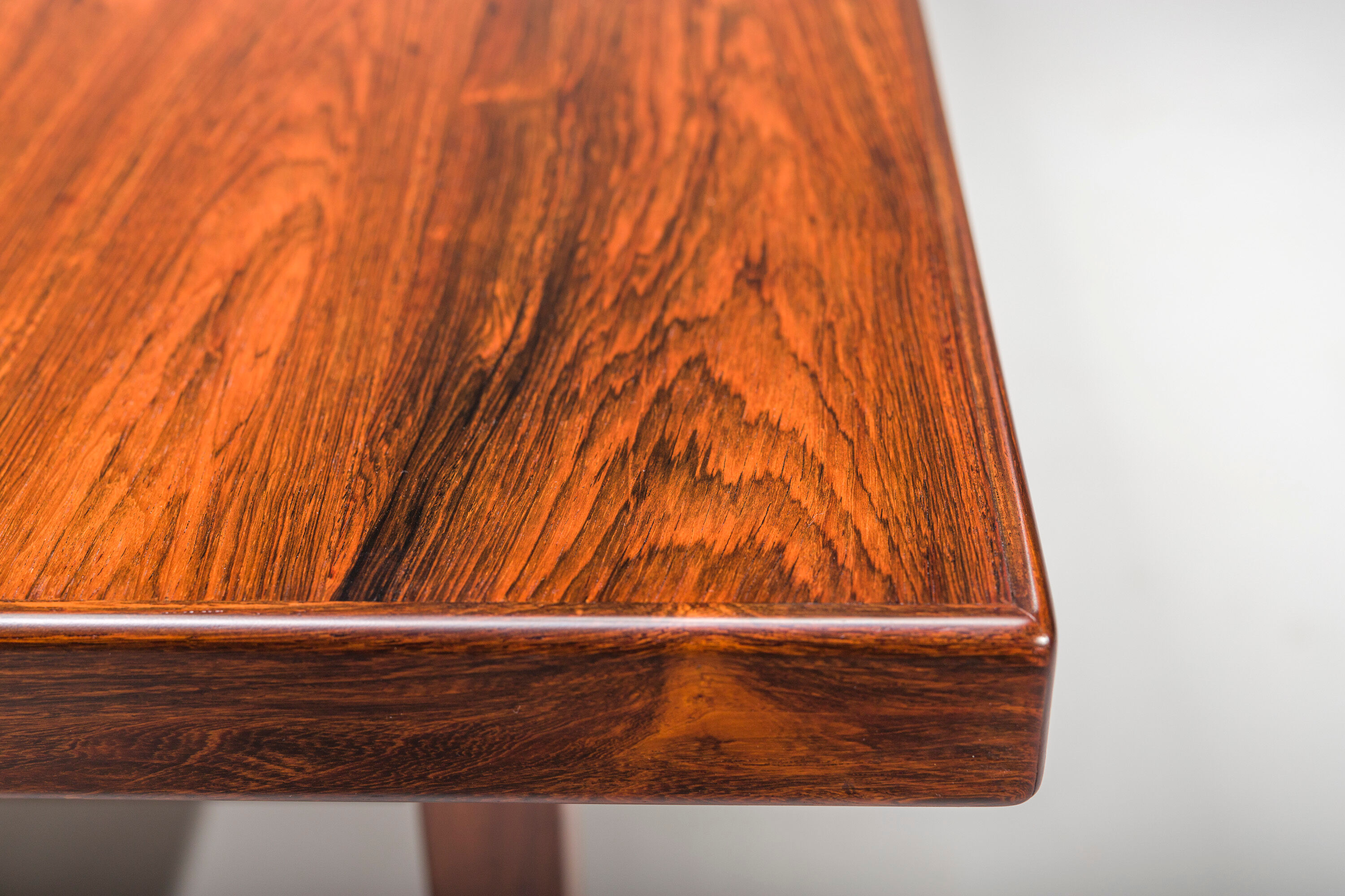 Mid-Century Modern Jacaranda Itamaraty Desk by Sergio Rodrigues for Oca, Brazil, 1960s