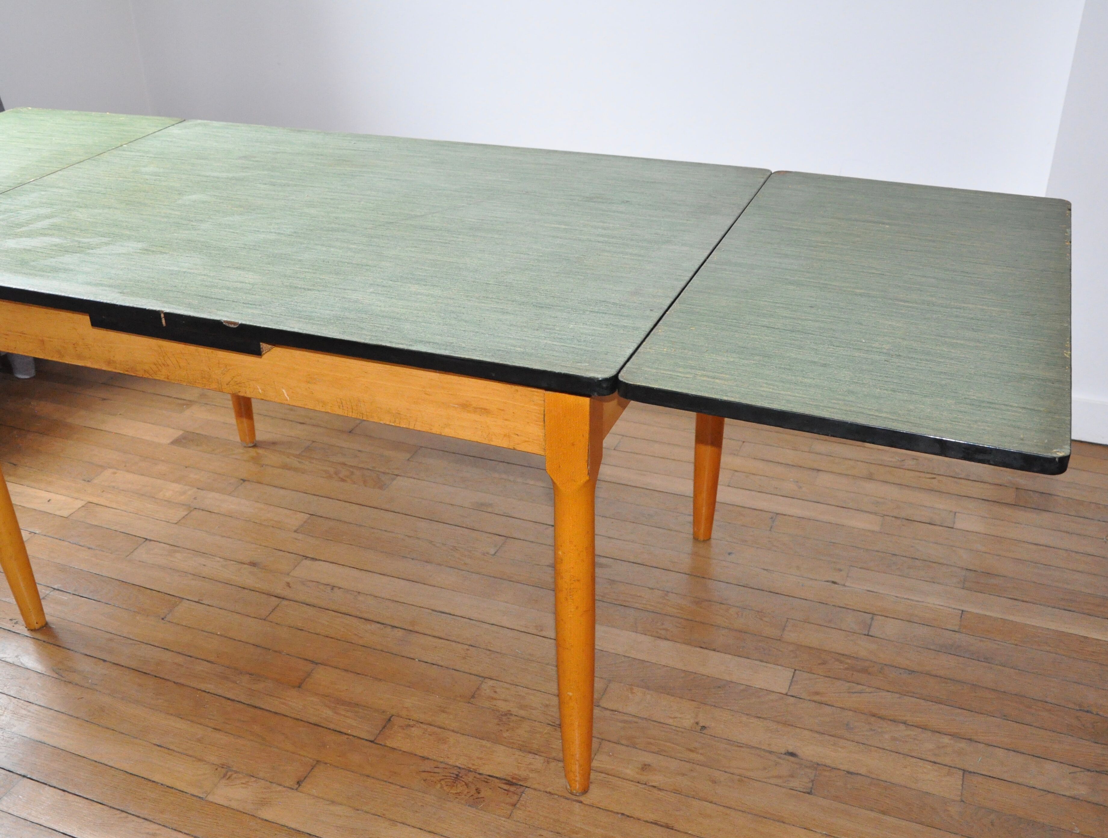 Table dining room 50 years