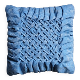 Coussin plissé drapé en tissu satiné, France vers 1970