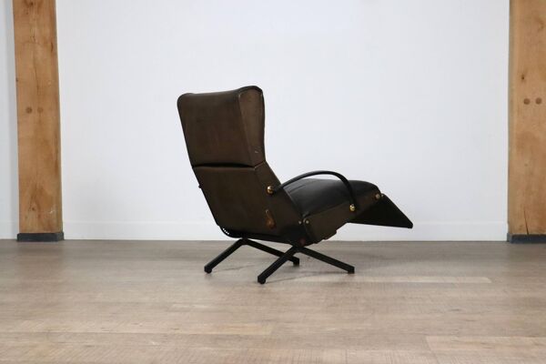 Fauteuil lounge P40 d'Osvaldo Borsani pour Tecno en cuir d'origine, Italie années 1960