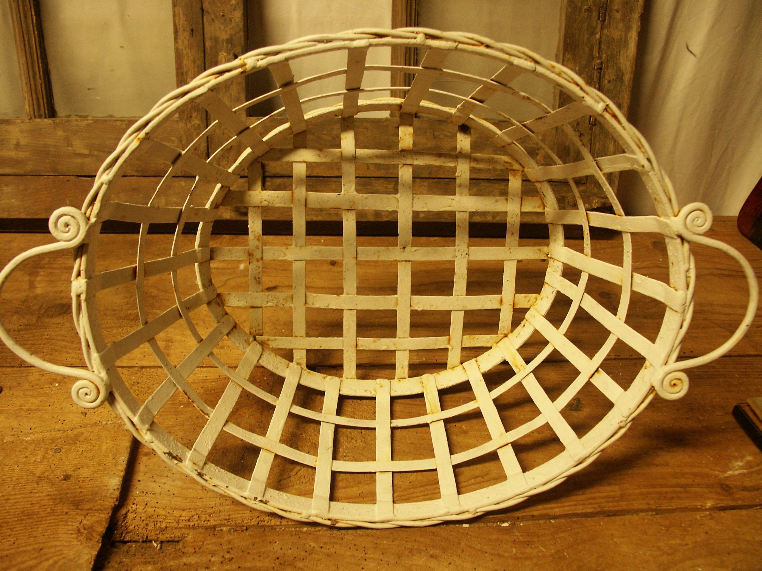 Metal basket