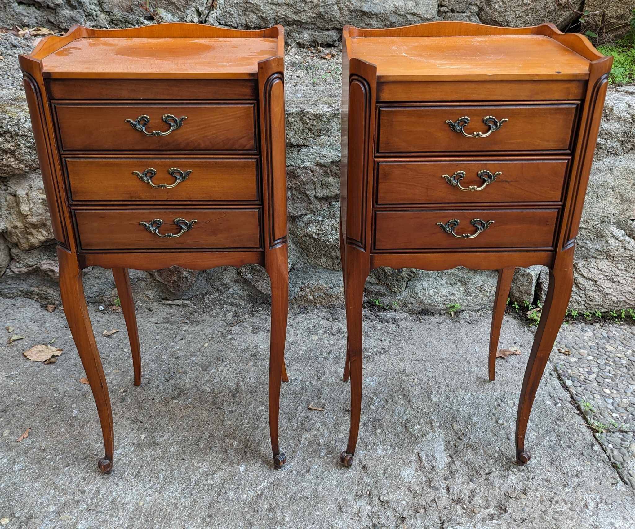 Chevets Merisier style Louis XV