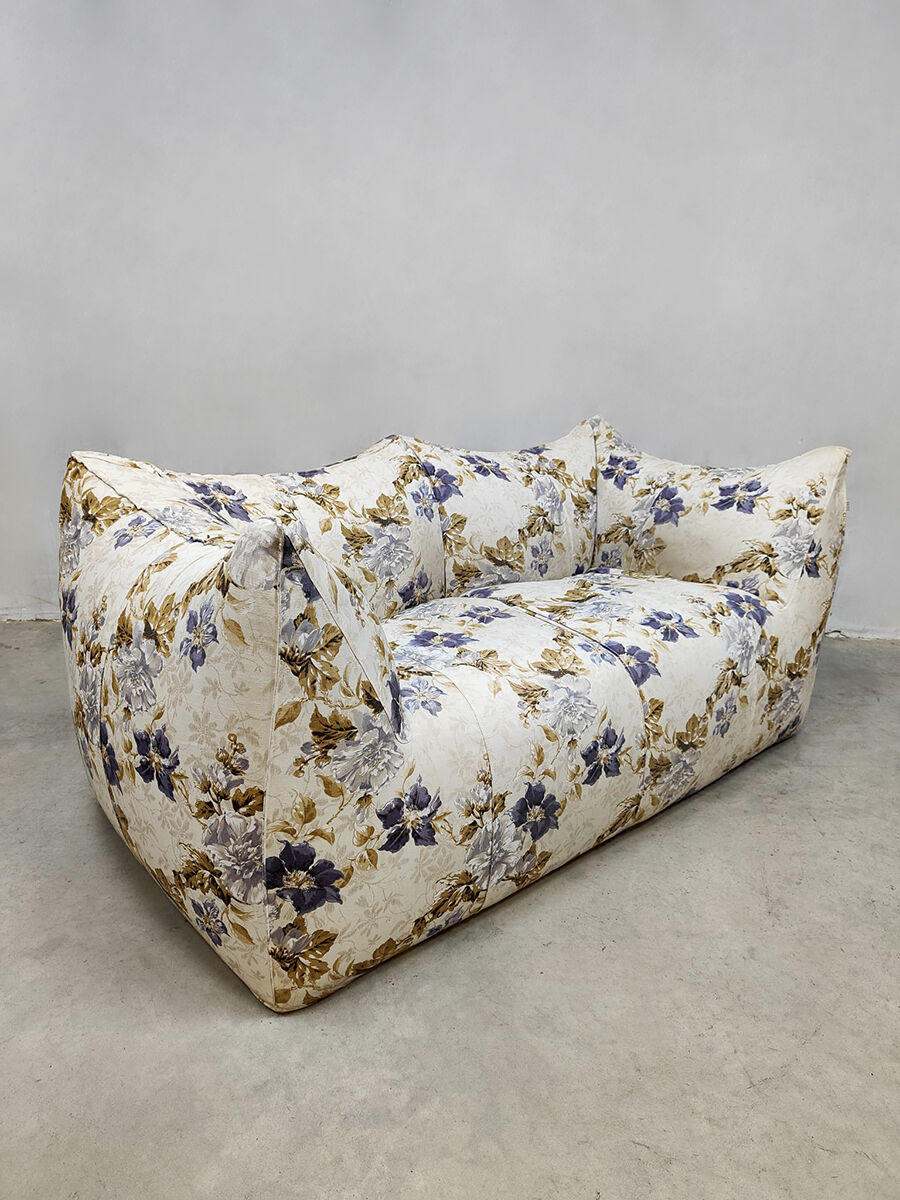 Vintage 'Le Bambole' sofa Mario Bellini B&B Italia 'Flowers'