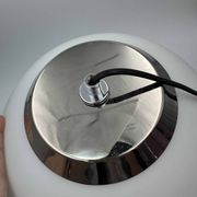 Lampe globe opaline chrome vintage