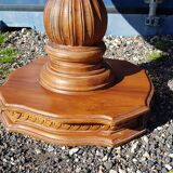 Oval dining table in solid teak