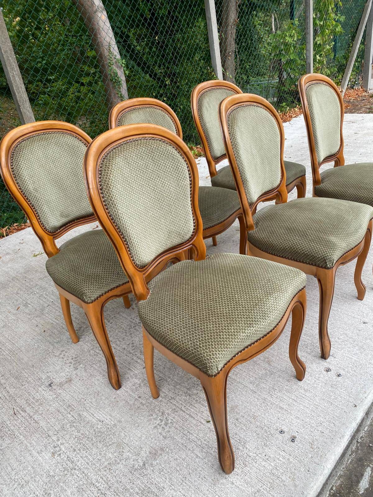 Set of 6 Louis Philippe Louis XV medallion chairs in solid wood with green velvet.
