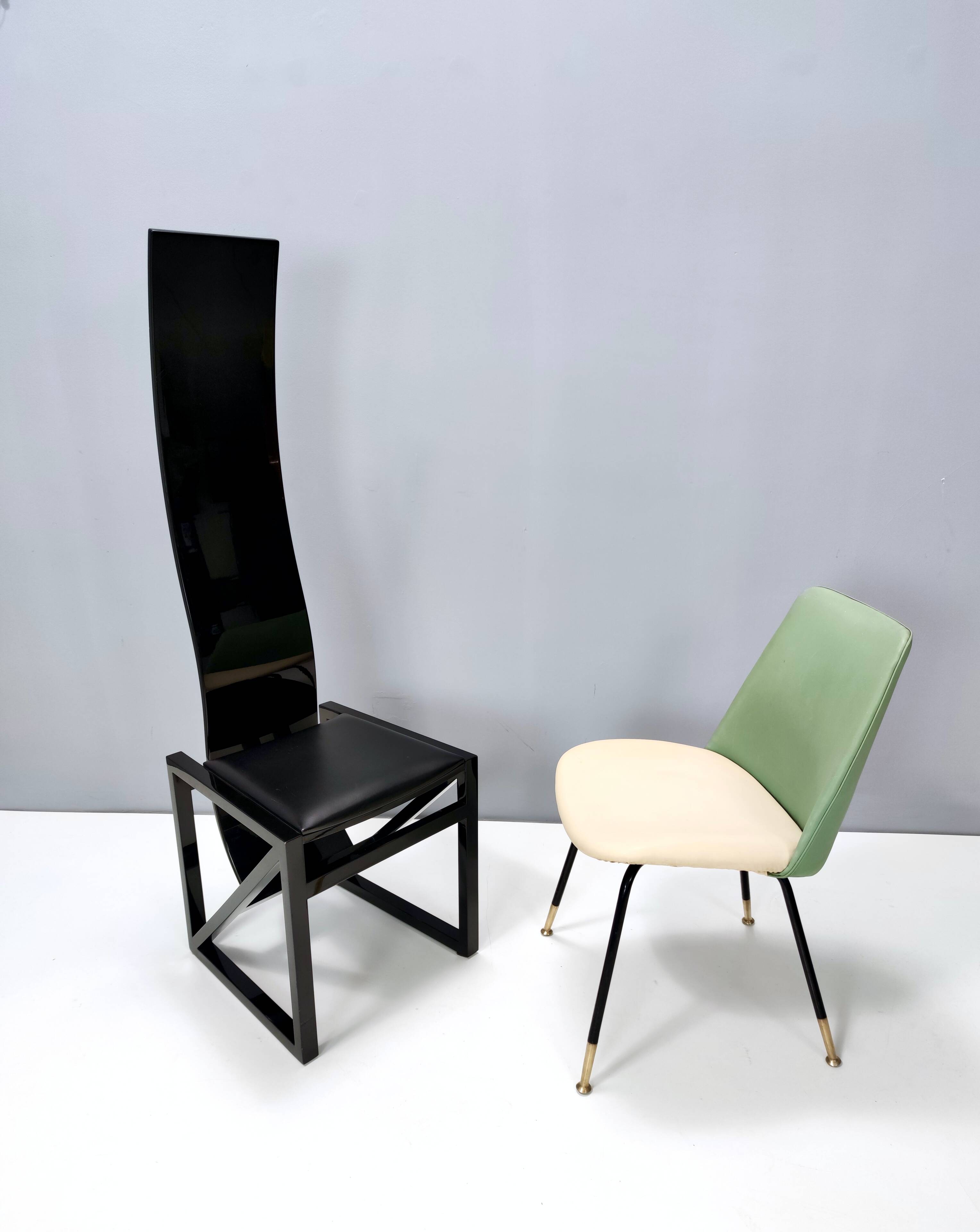 This chair from the EDO series was designed by the Japanese architect Kisho Kurokawa in the 1980s an