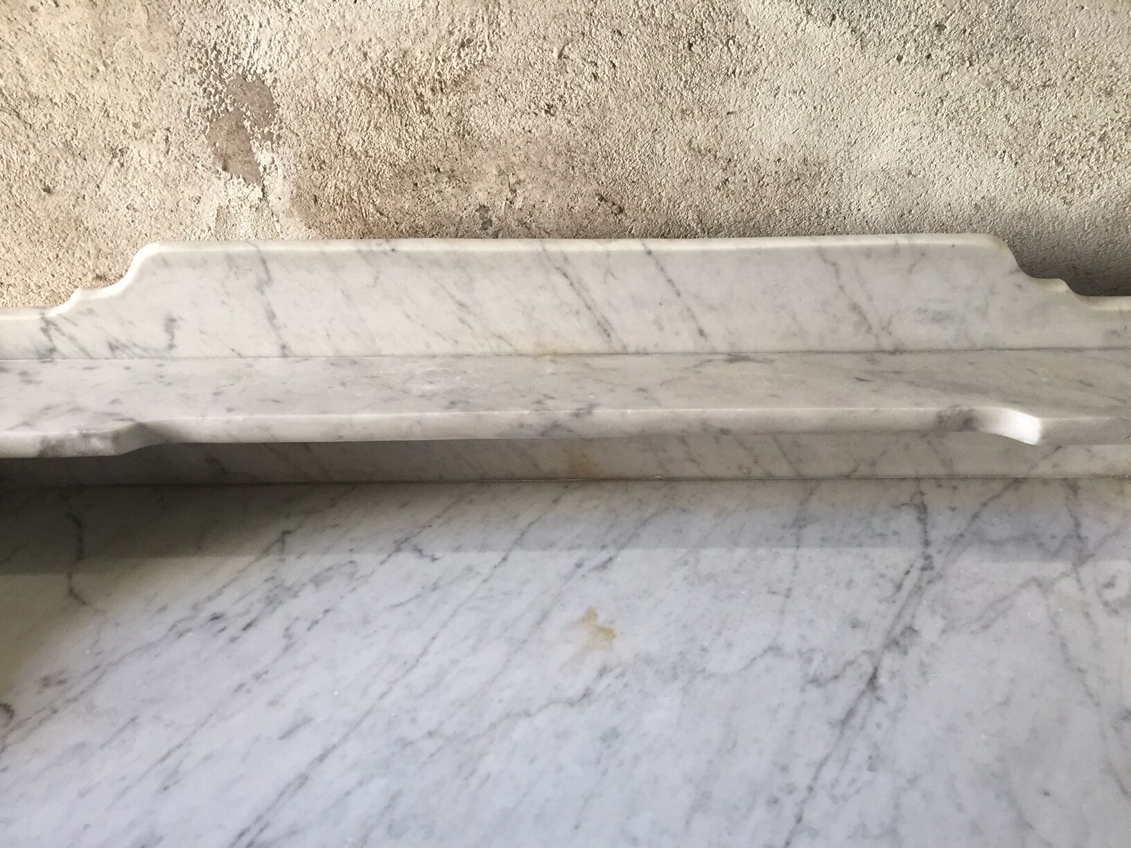 White marble toilet furniture