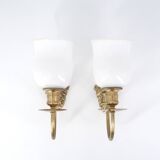 Trois appliques en laiton et verre opaque, années 50