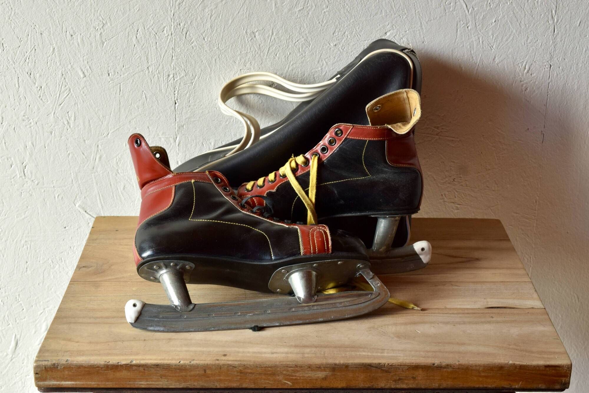Pair of vintage Polar Match ice skates with carrying bag - 1970s
