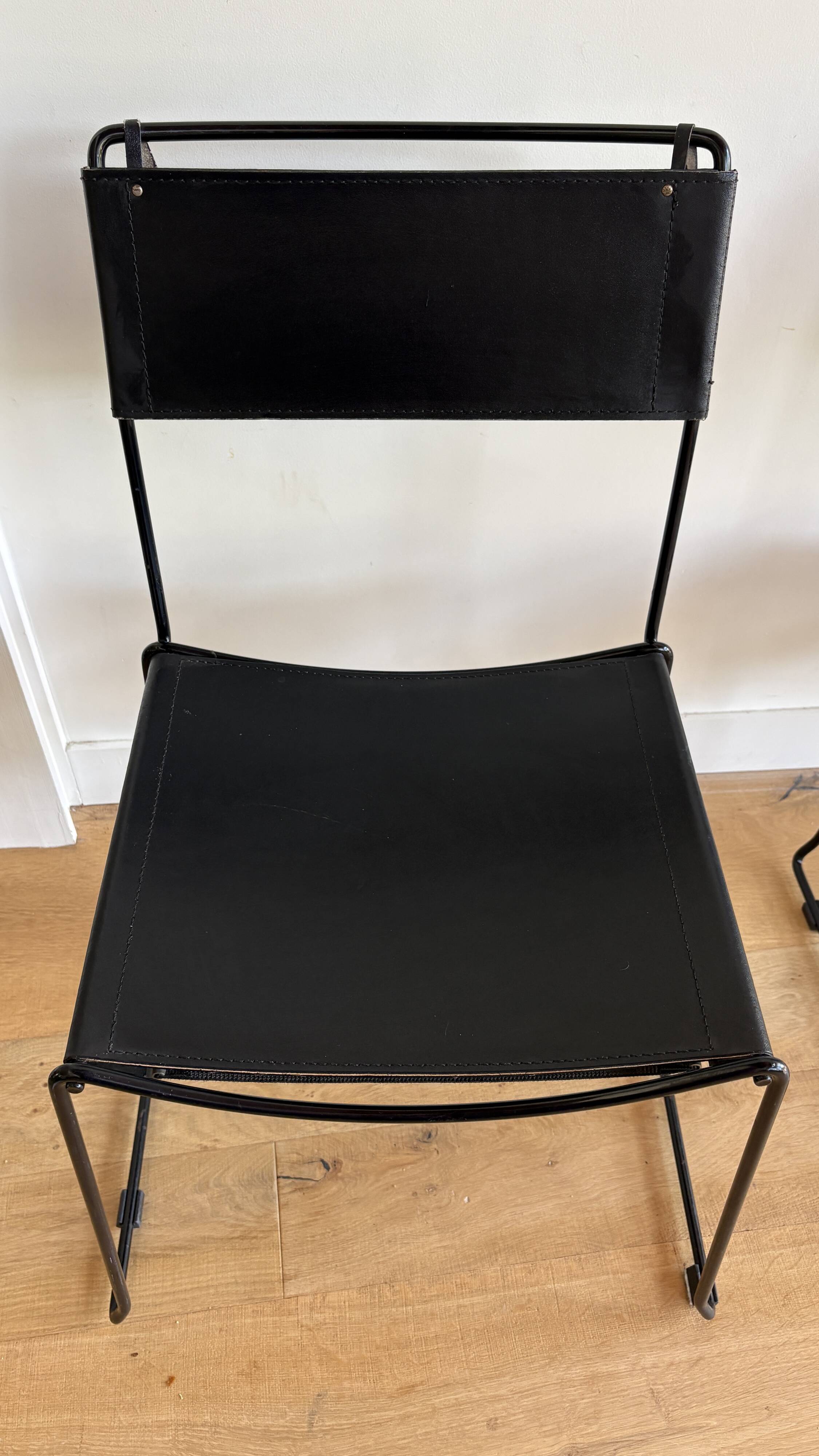 Lot of 4 chairs by Giandomenico Belotti.