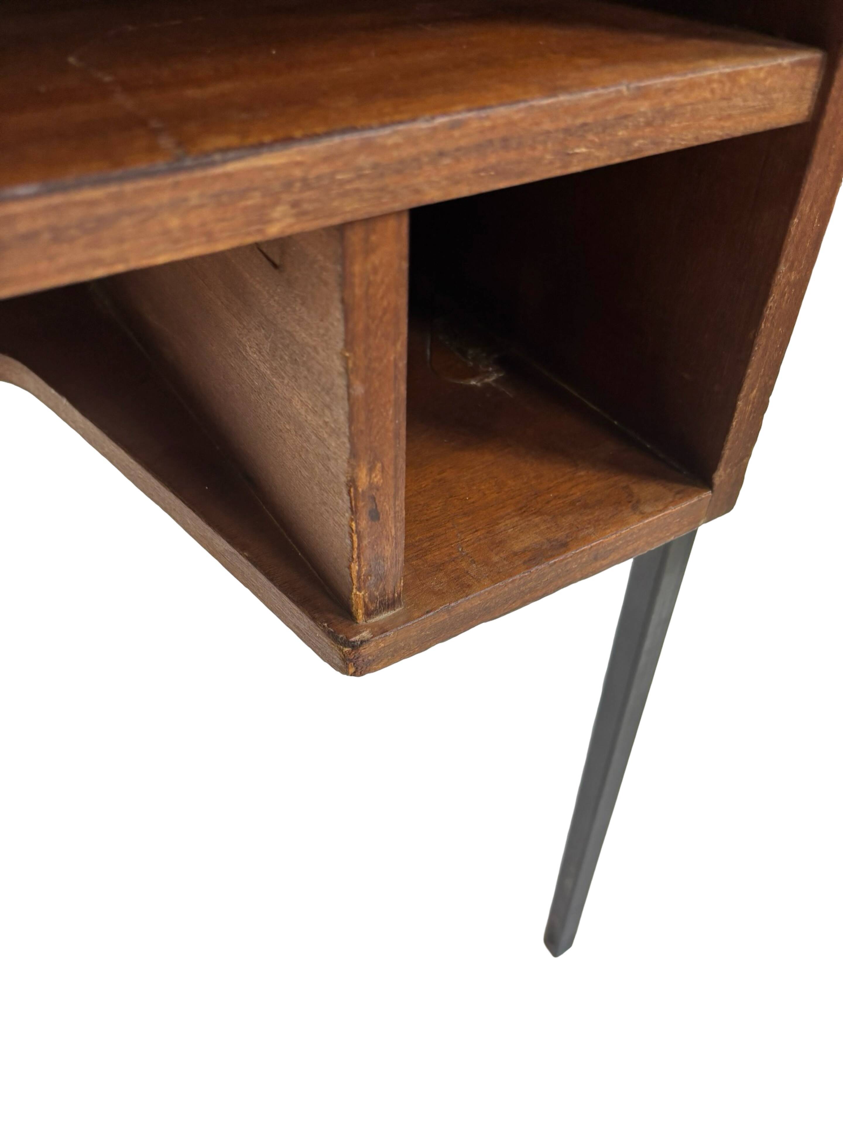Bureau Mid-Century design Marko Galvanitas Pays-Bas bureau d'enseignant 1960