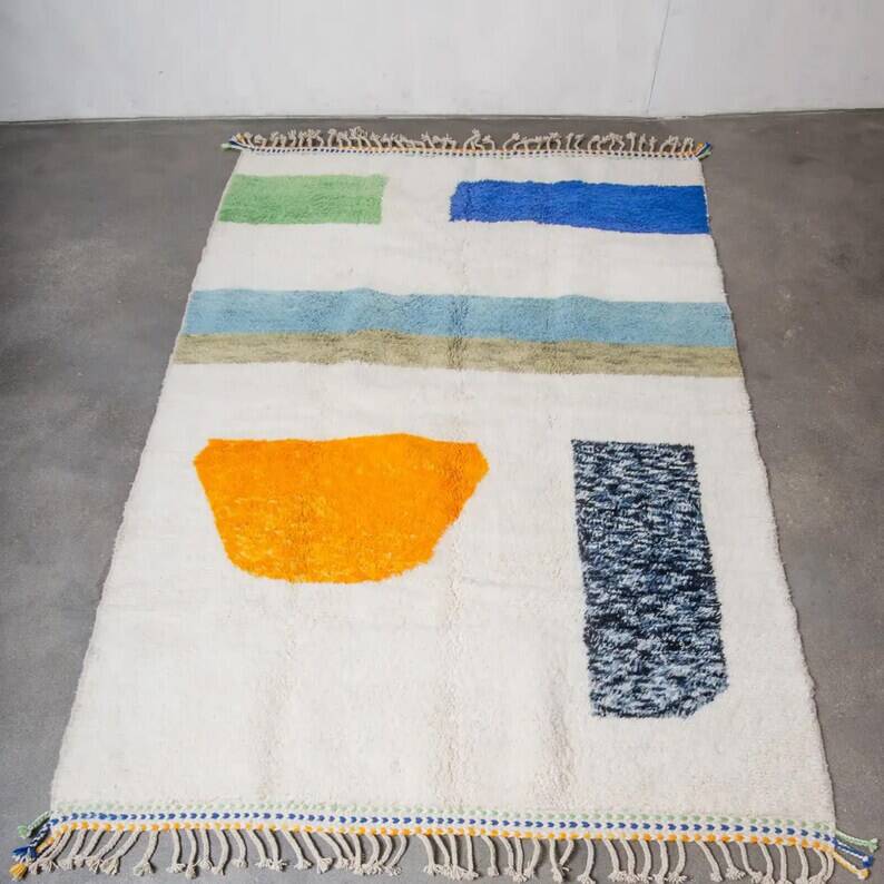 Moroccan Berber rug 250cm x 150cm
