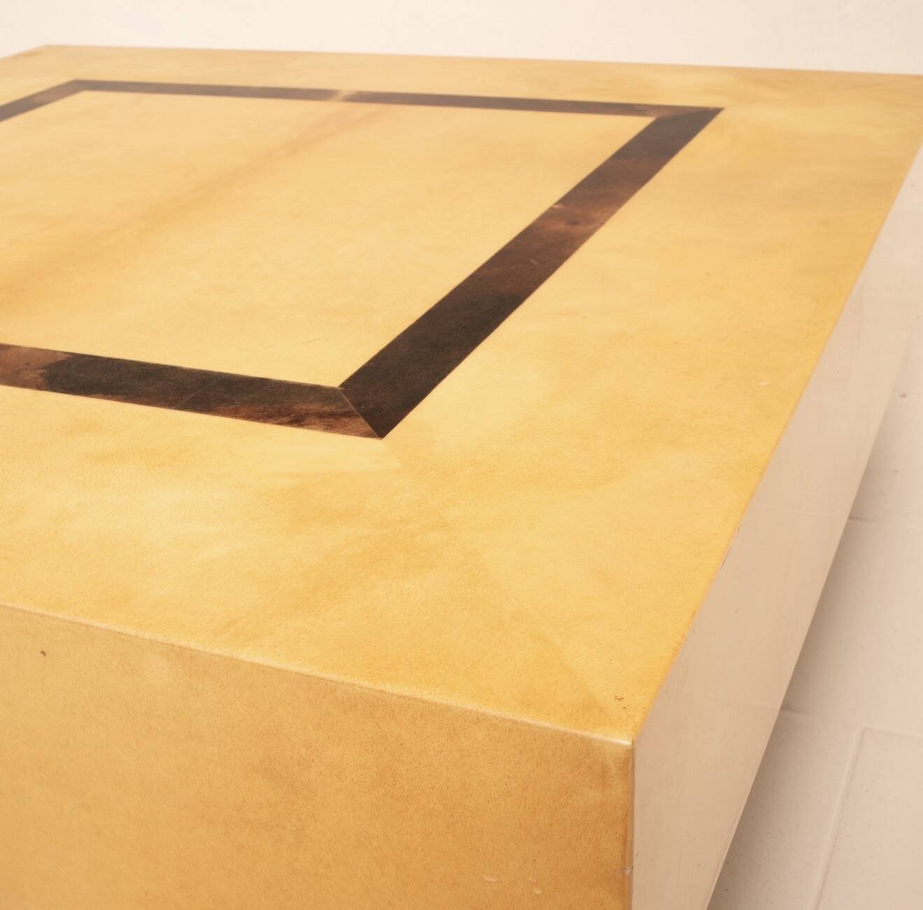 Table basse nucci valsecchi pour tura milano 1970 mod 3000d