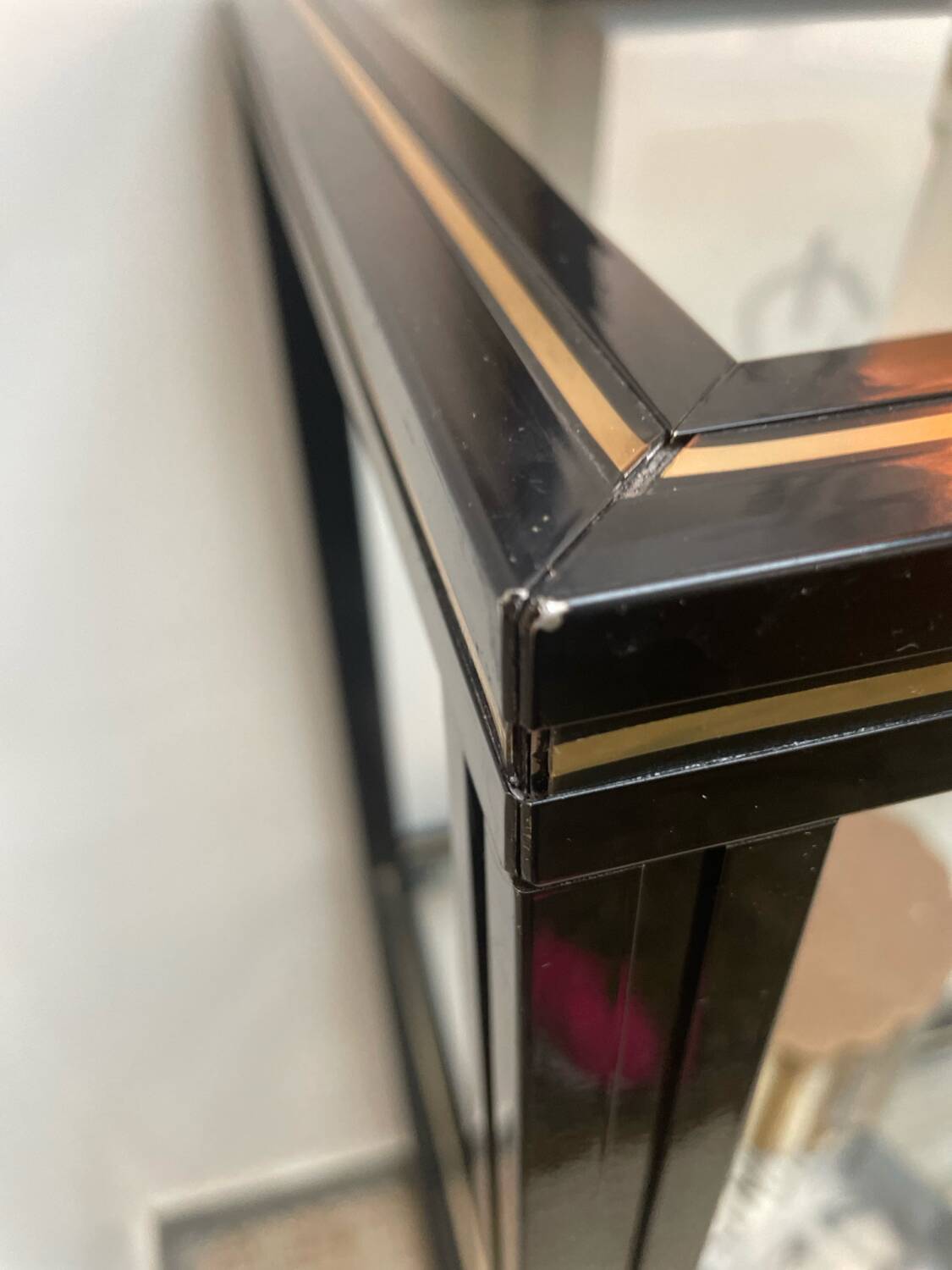 Pierre Vandel shelves