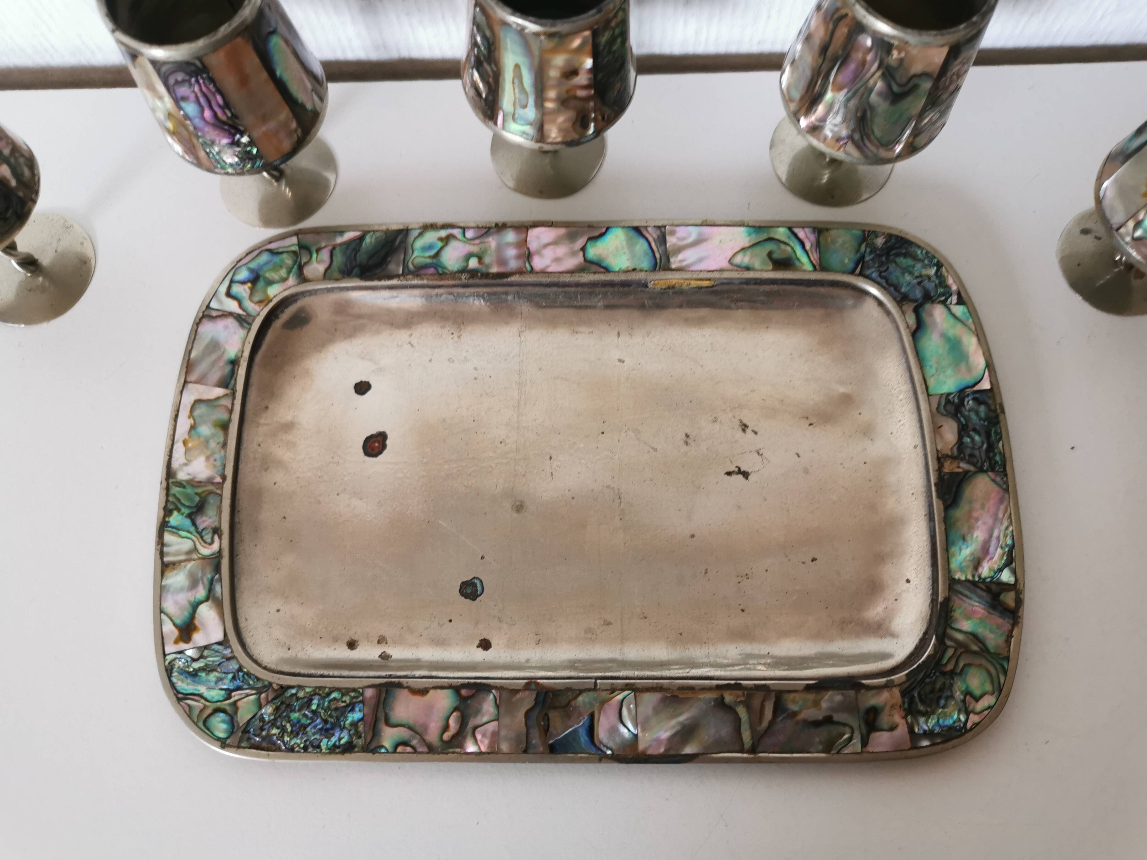 digestive service, glass and tray in silver metal Mexican abalone