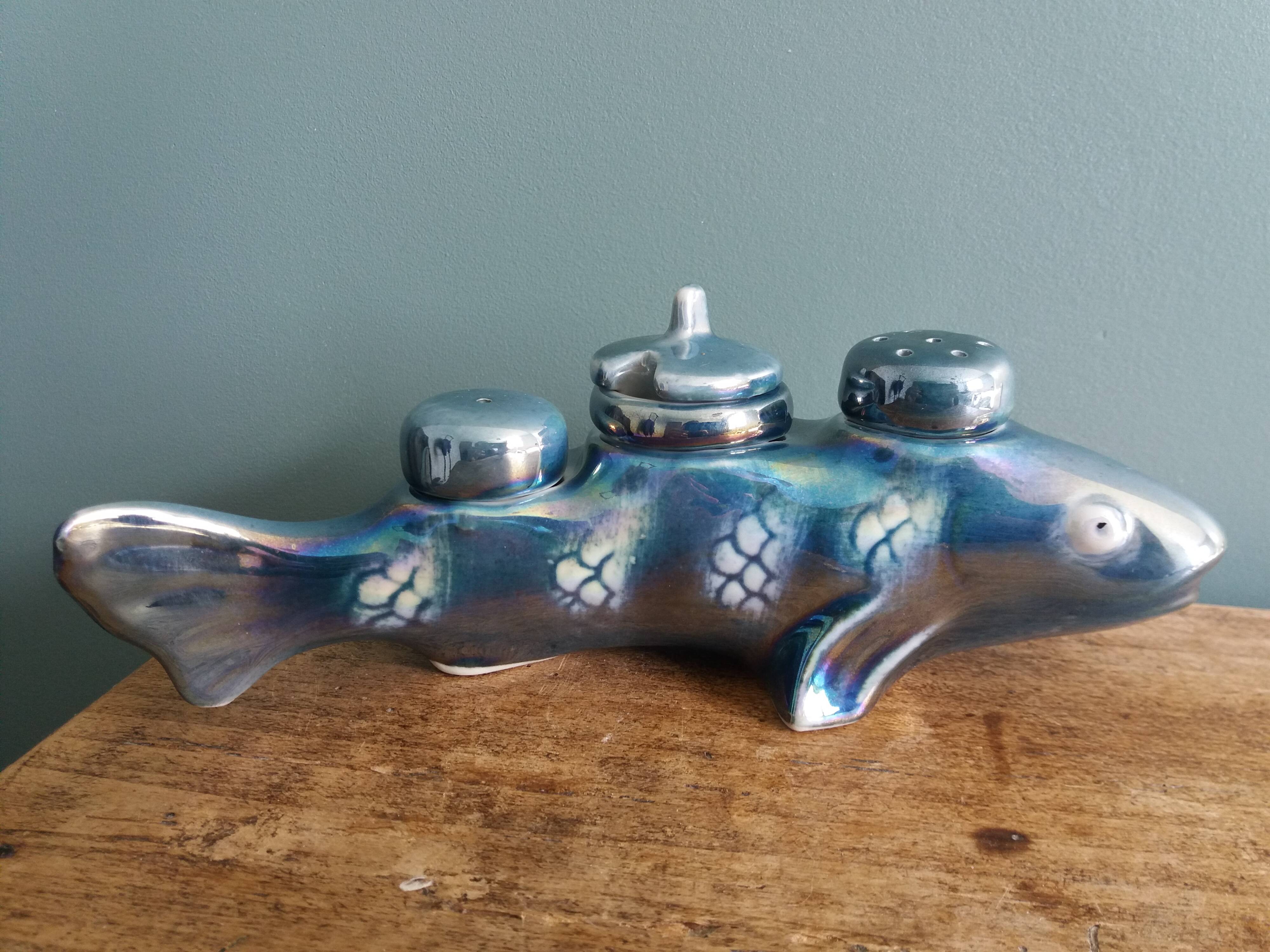 Zoomorphic salt and pepper shaker, porcelain fish