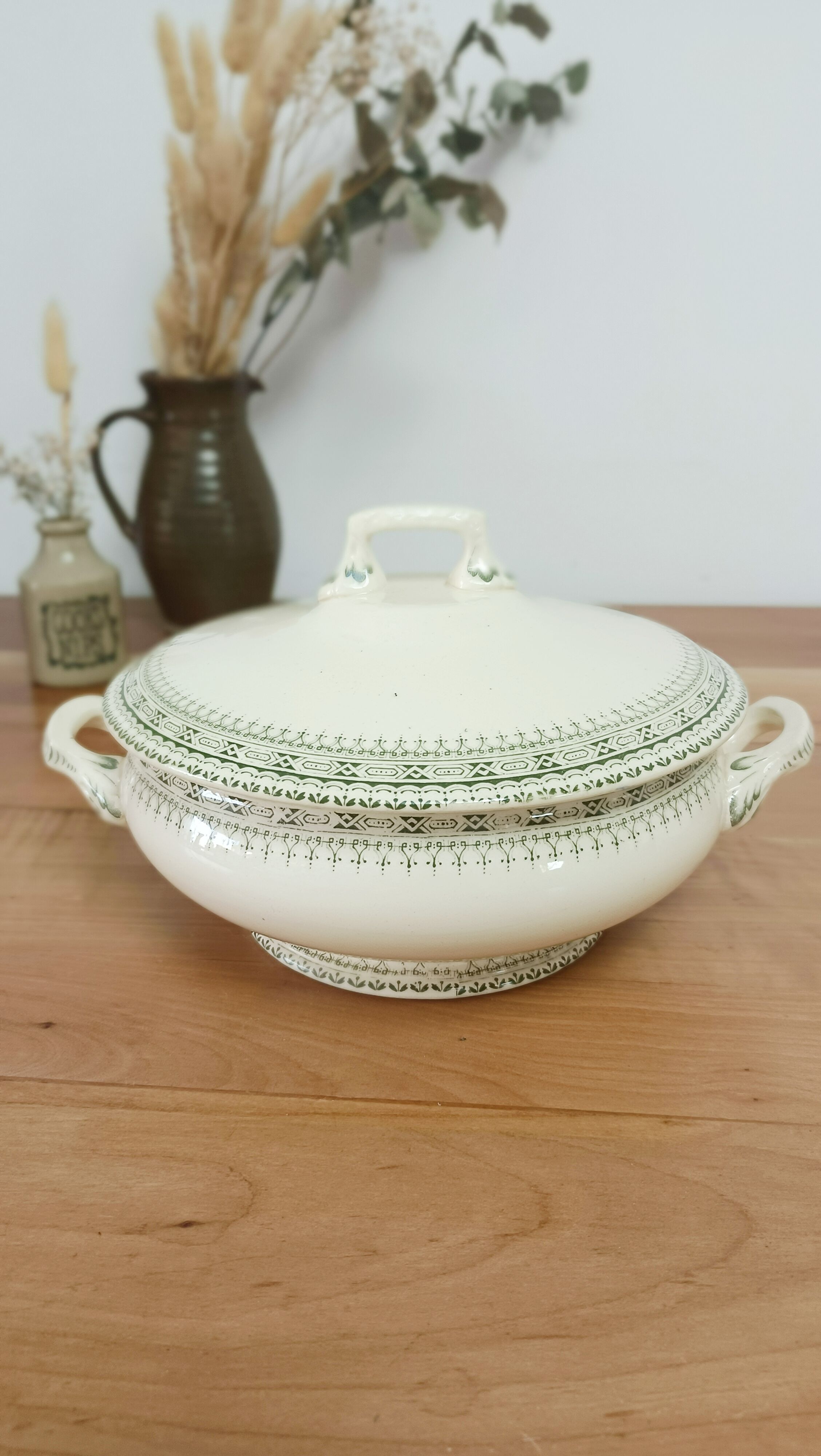 Choisy le Roi iron clay soup tureen, HB & Cie, Arles