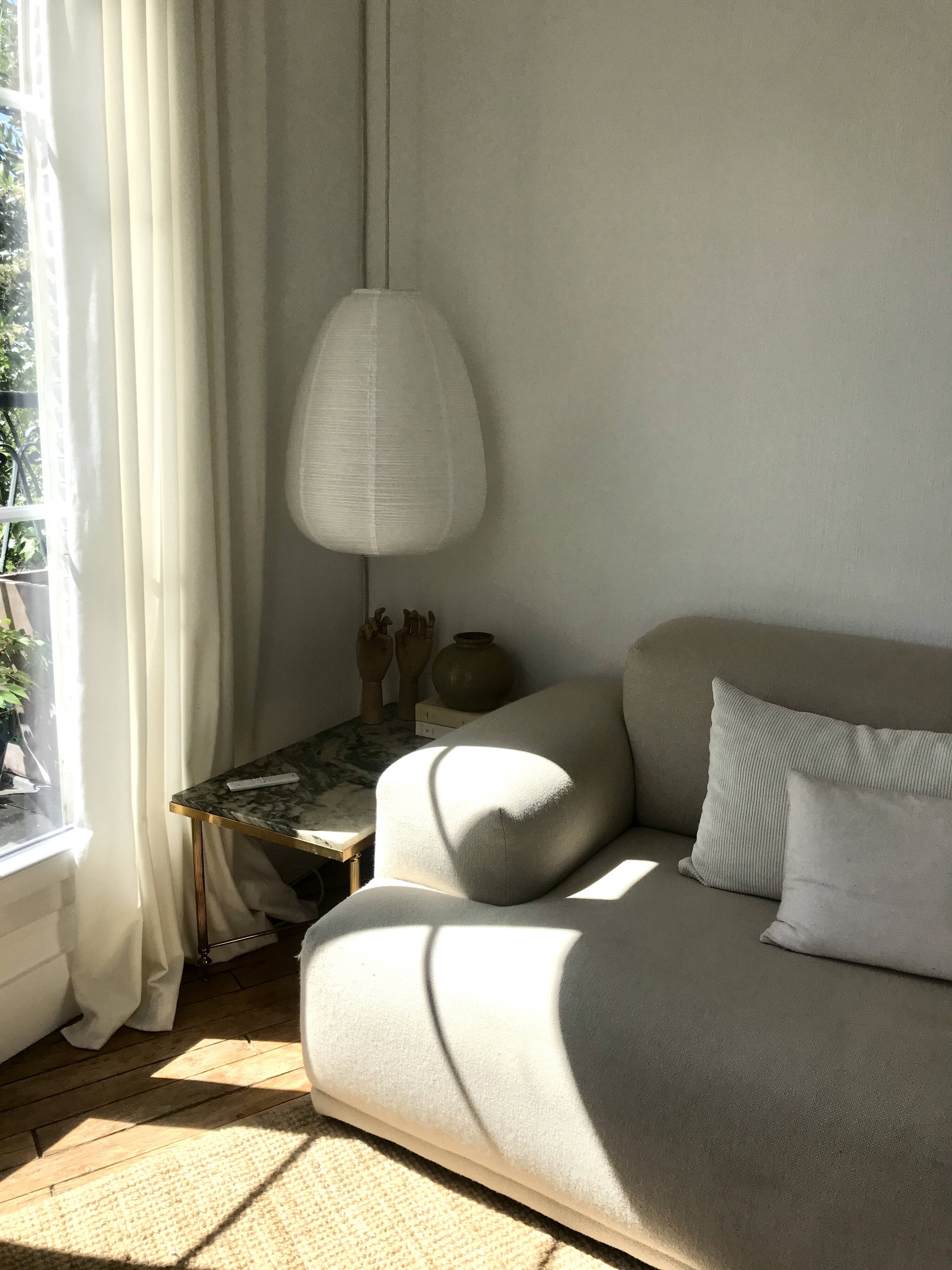 Coffee table in brass and green marble