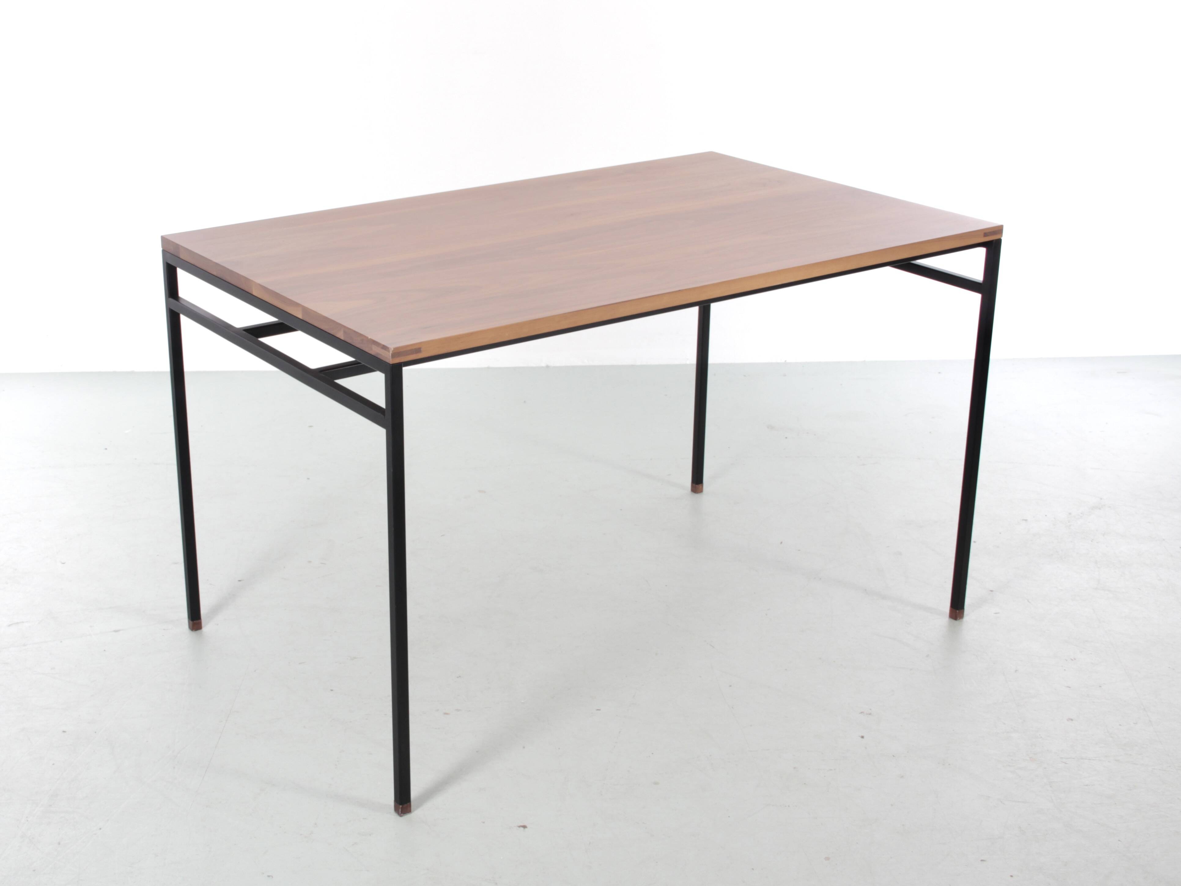 Cosmopol desk, walnut and steel. 120 x 60 cm
