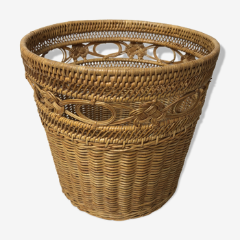Basket rattan braided