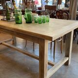Farm table
