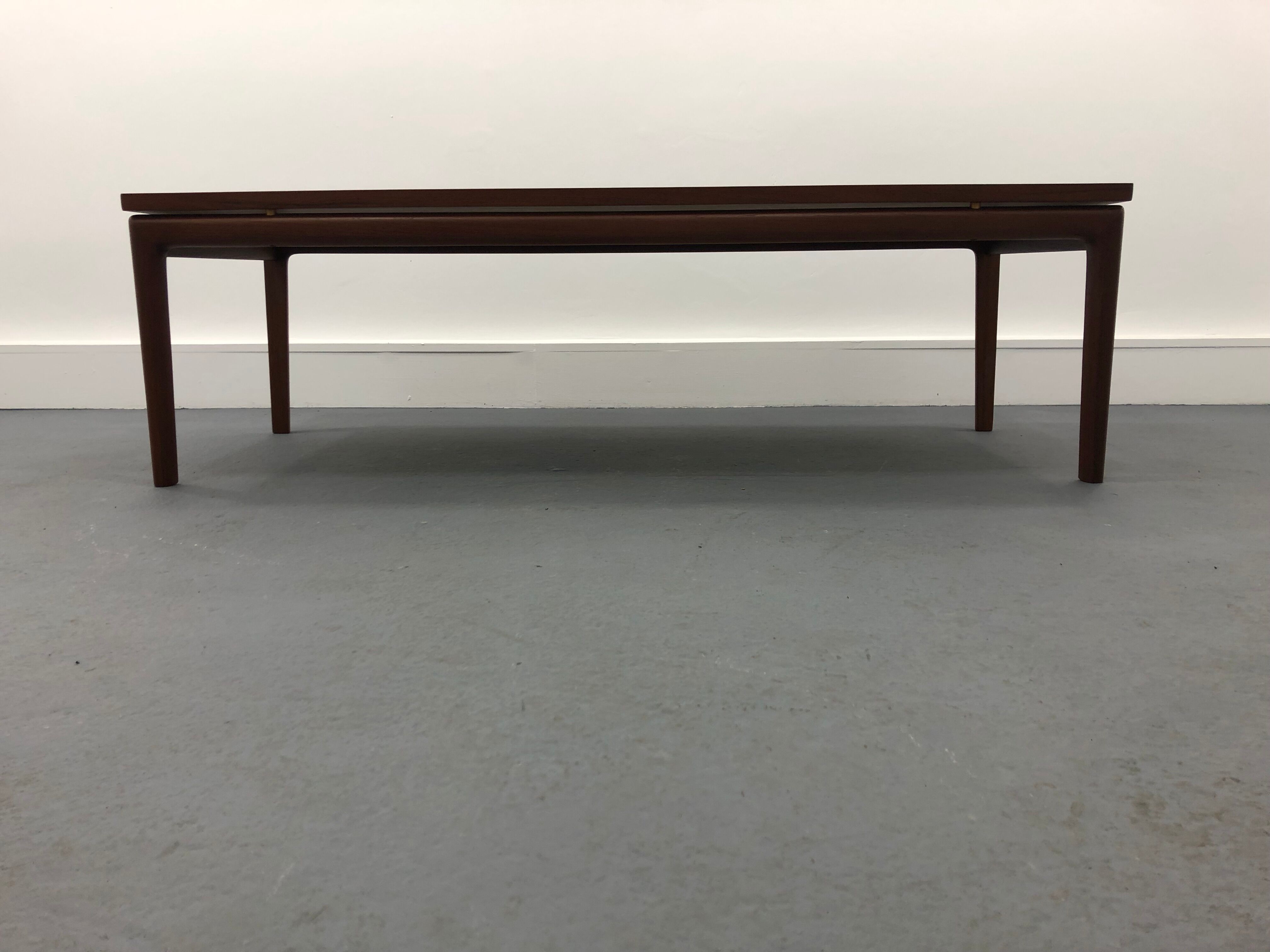 Table basse par Ole Wanscher pour France & Søn, années 1960