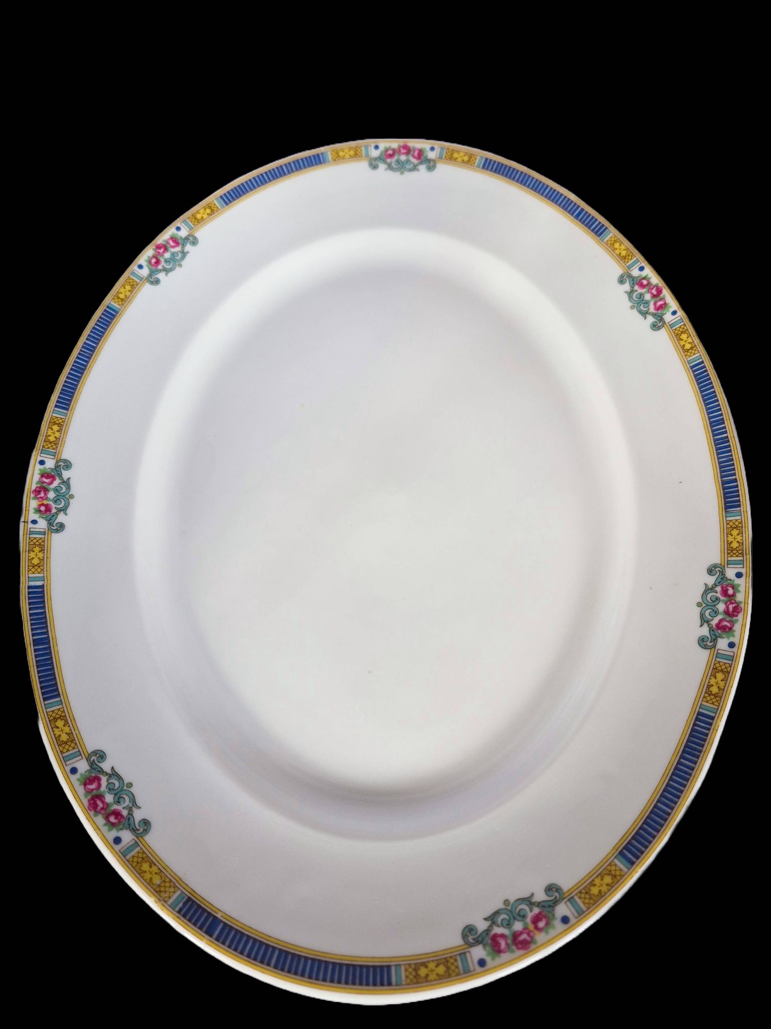 Large oval dish in Limoges porcelain by Bernardaud & Cie – Art Deco