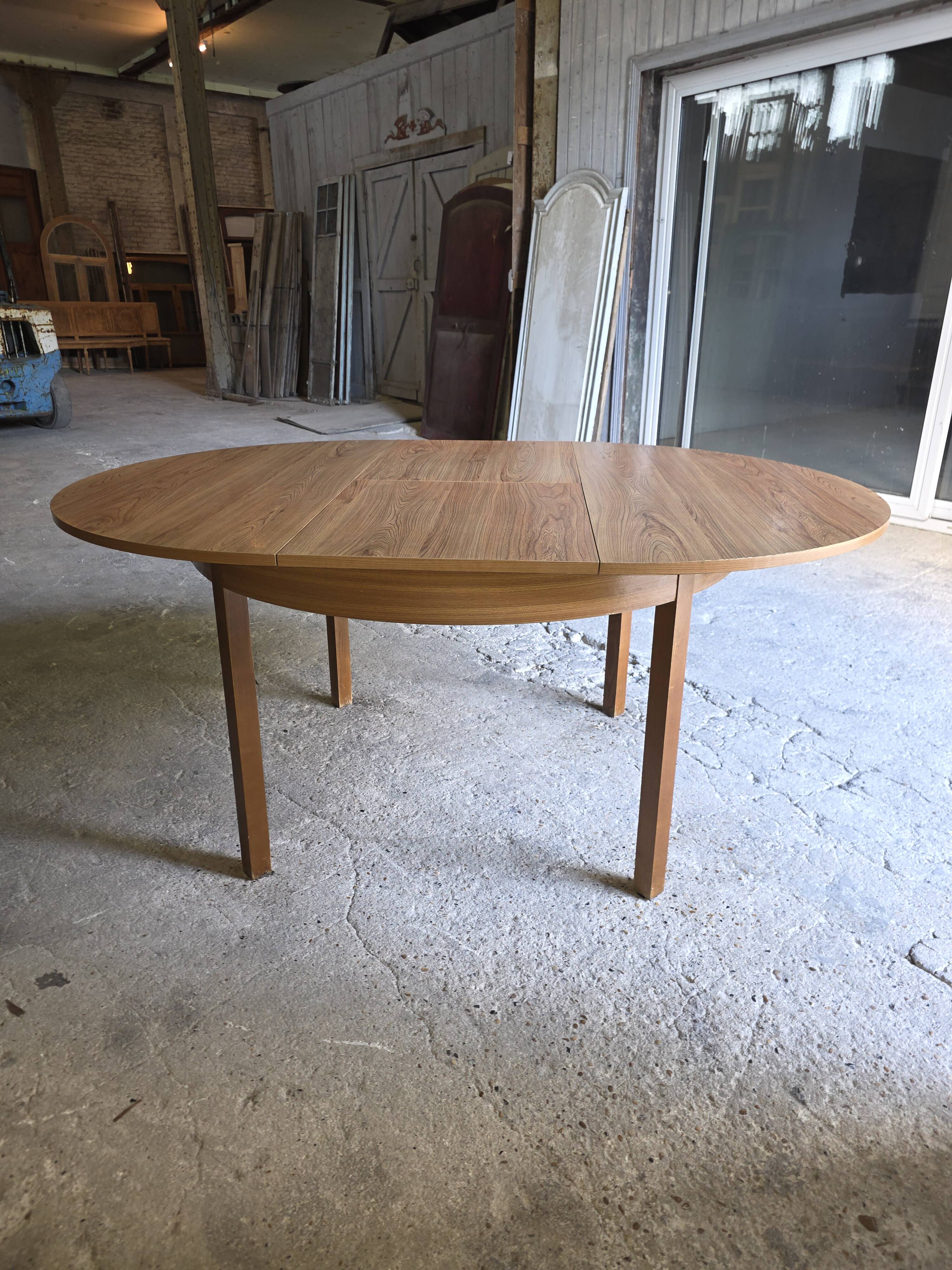 Table scandinave extensible en chêne des années 60