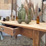 Farm table with 2 drawers