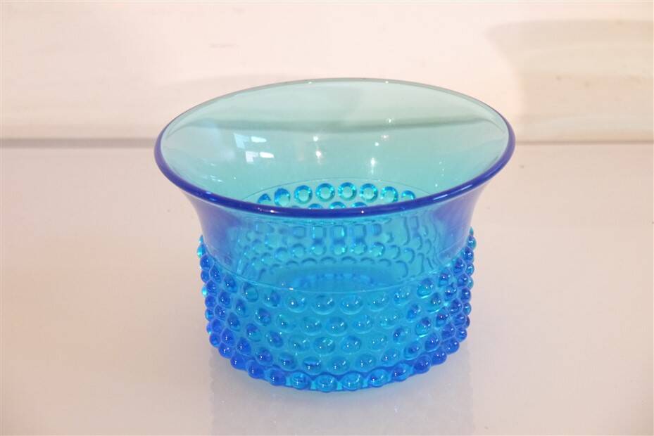 Finnish glass vase by Saara Hopea 1970