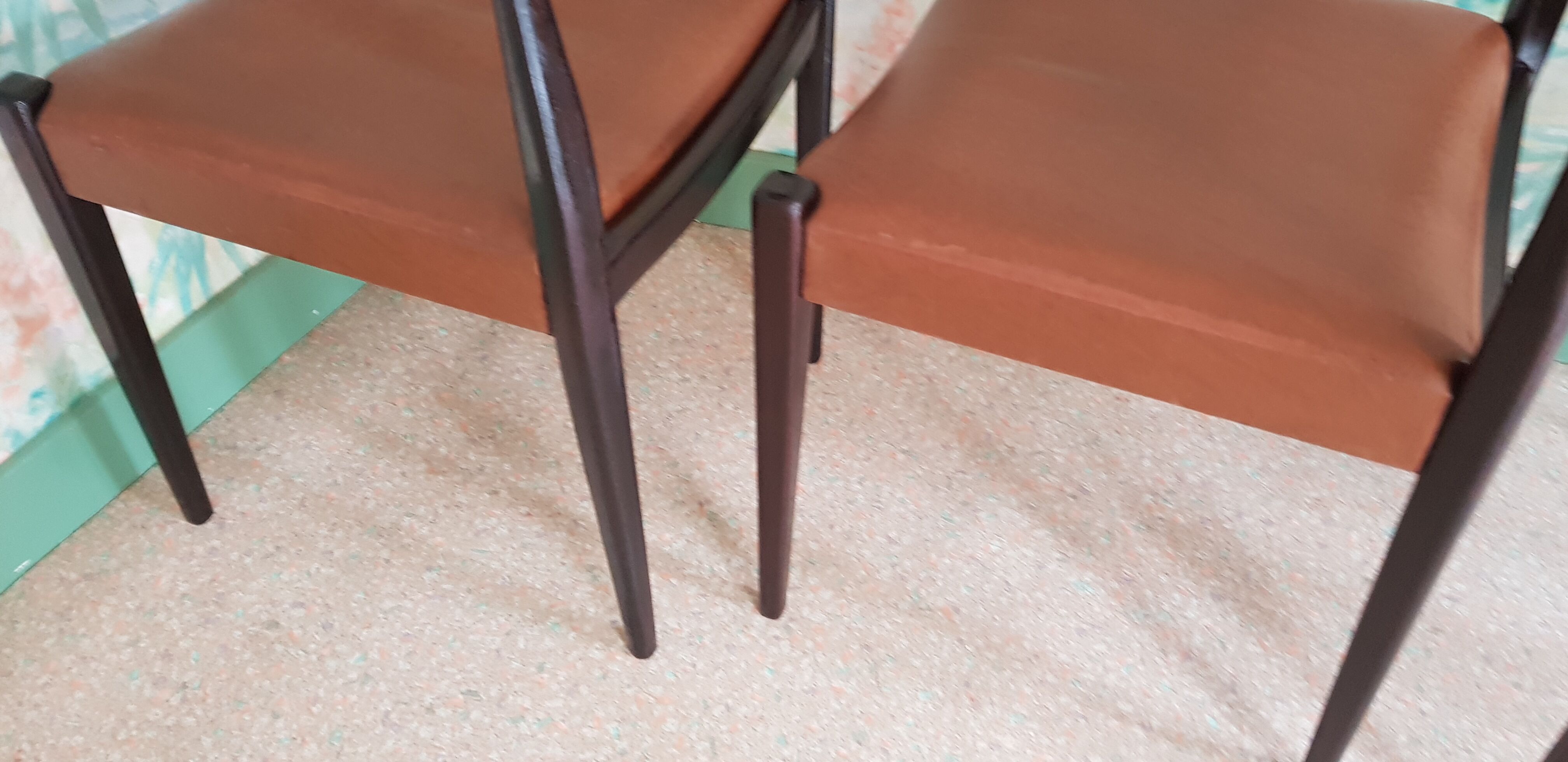 Suite de 4 chaises Moller