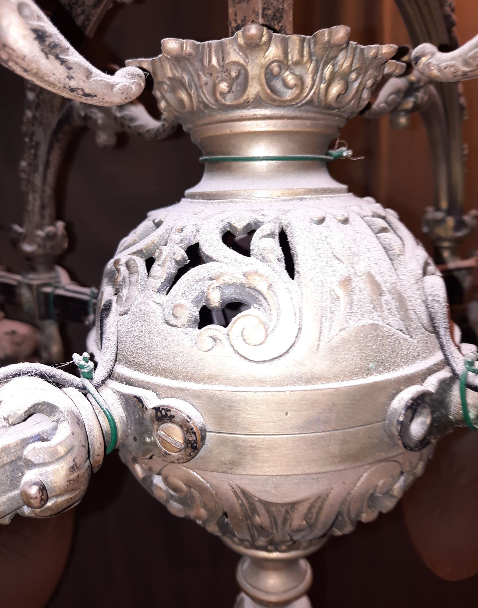 Chandelier 1900 metal and glass