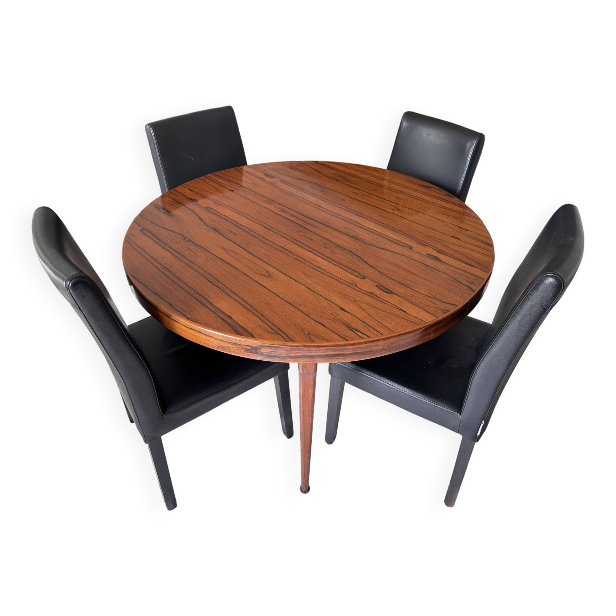 Round table in Rio rosewood