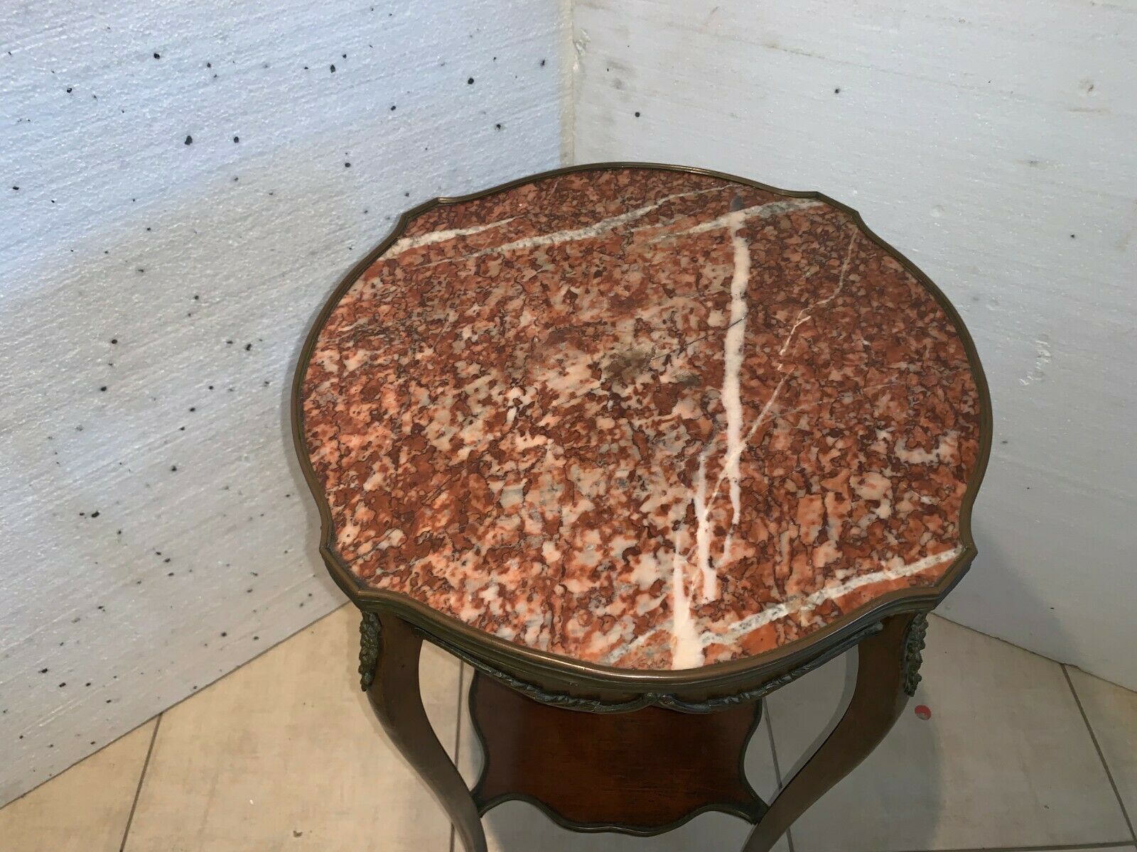 Napoleon III Mahogany and Marble Healing 20th Century Leg Tablet