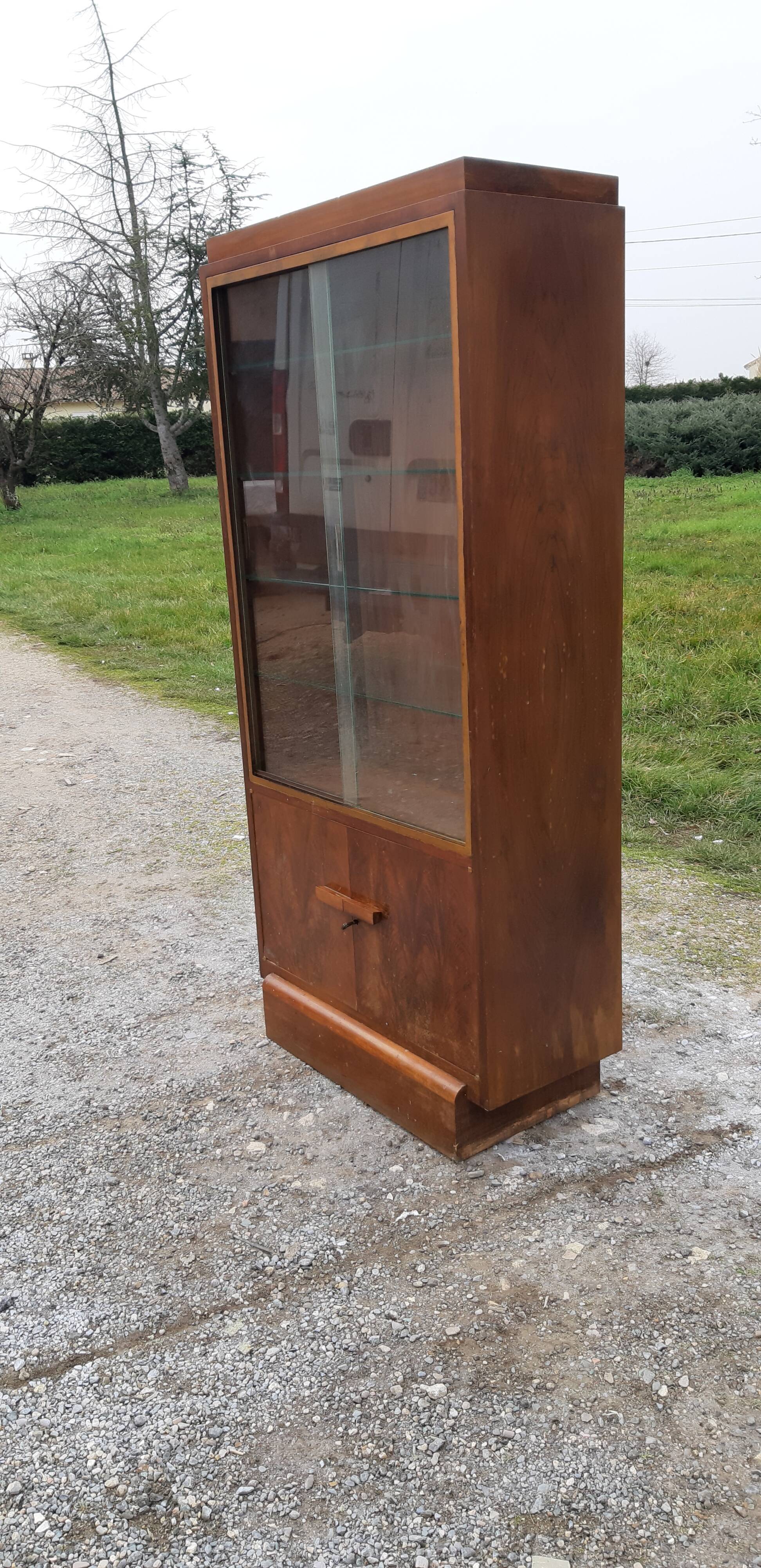Art deco walnut showcase