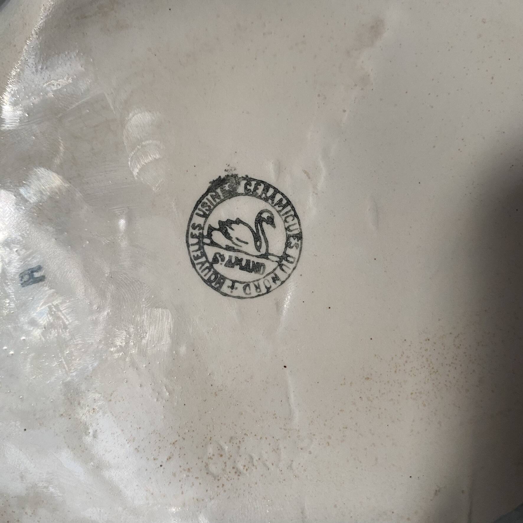 St Amand slipware jardinière