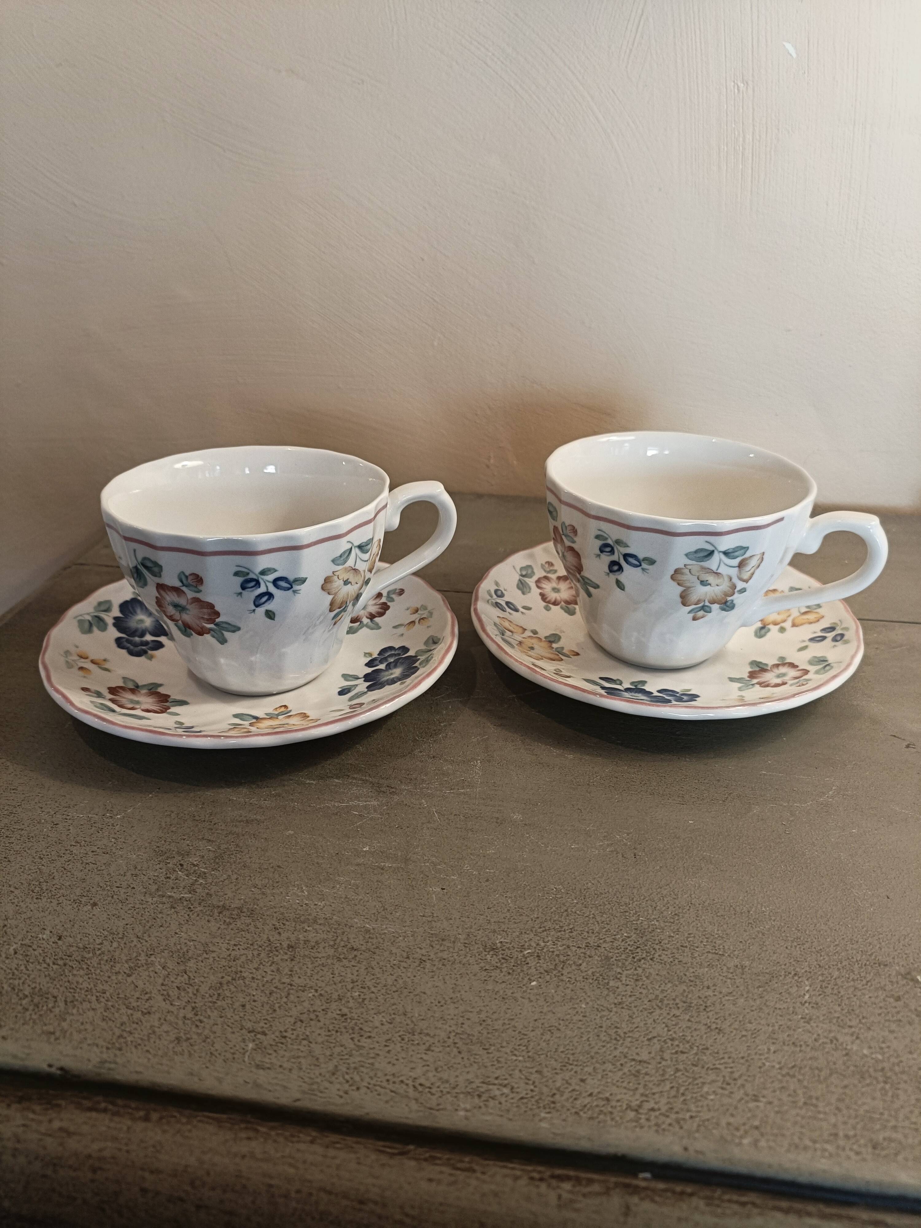 2 tea or coffee cups with saucers Churchill Staffordshire