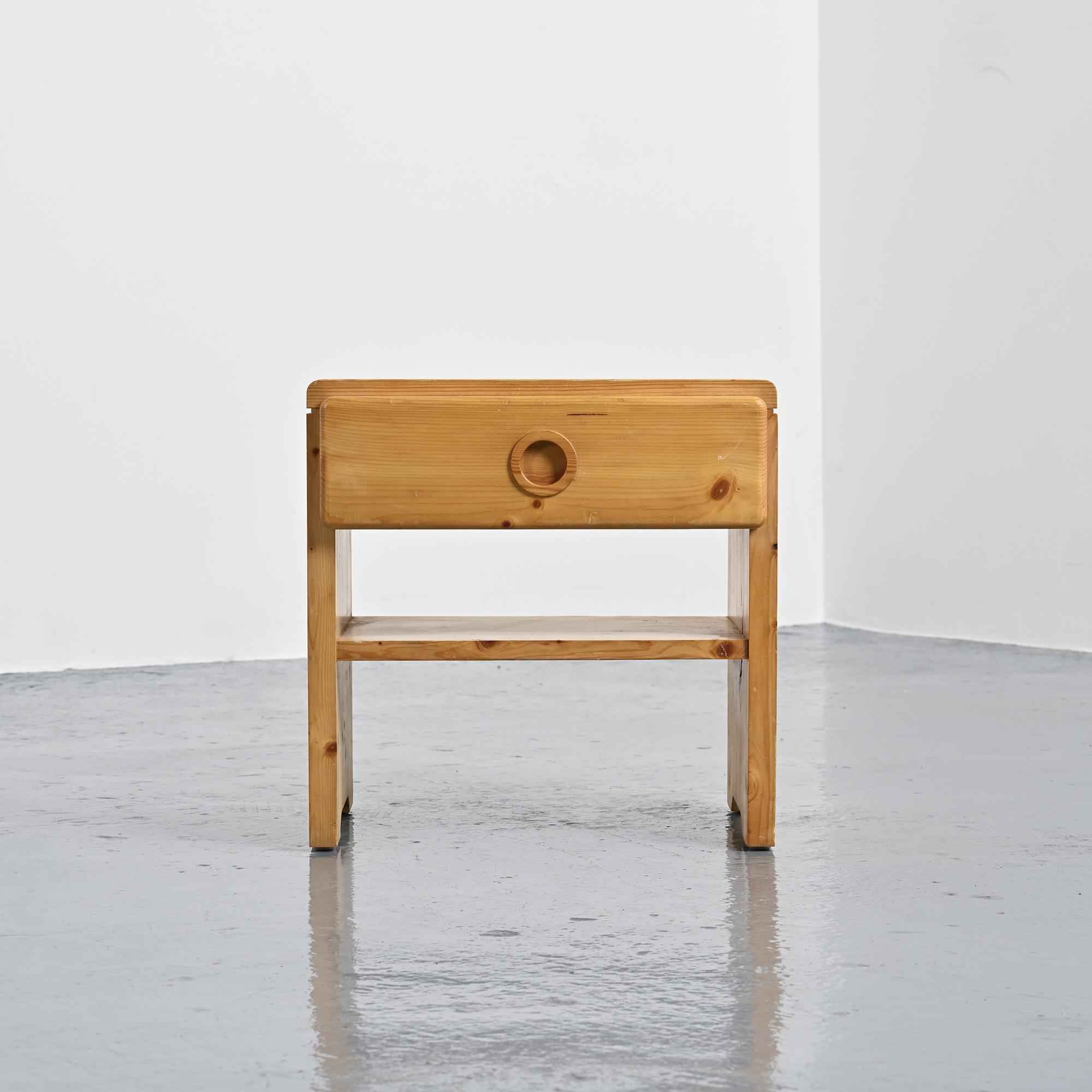 Pair of bedside tables from Arcs in solid pine, circa 1975.
