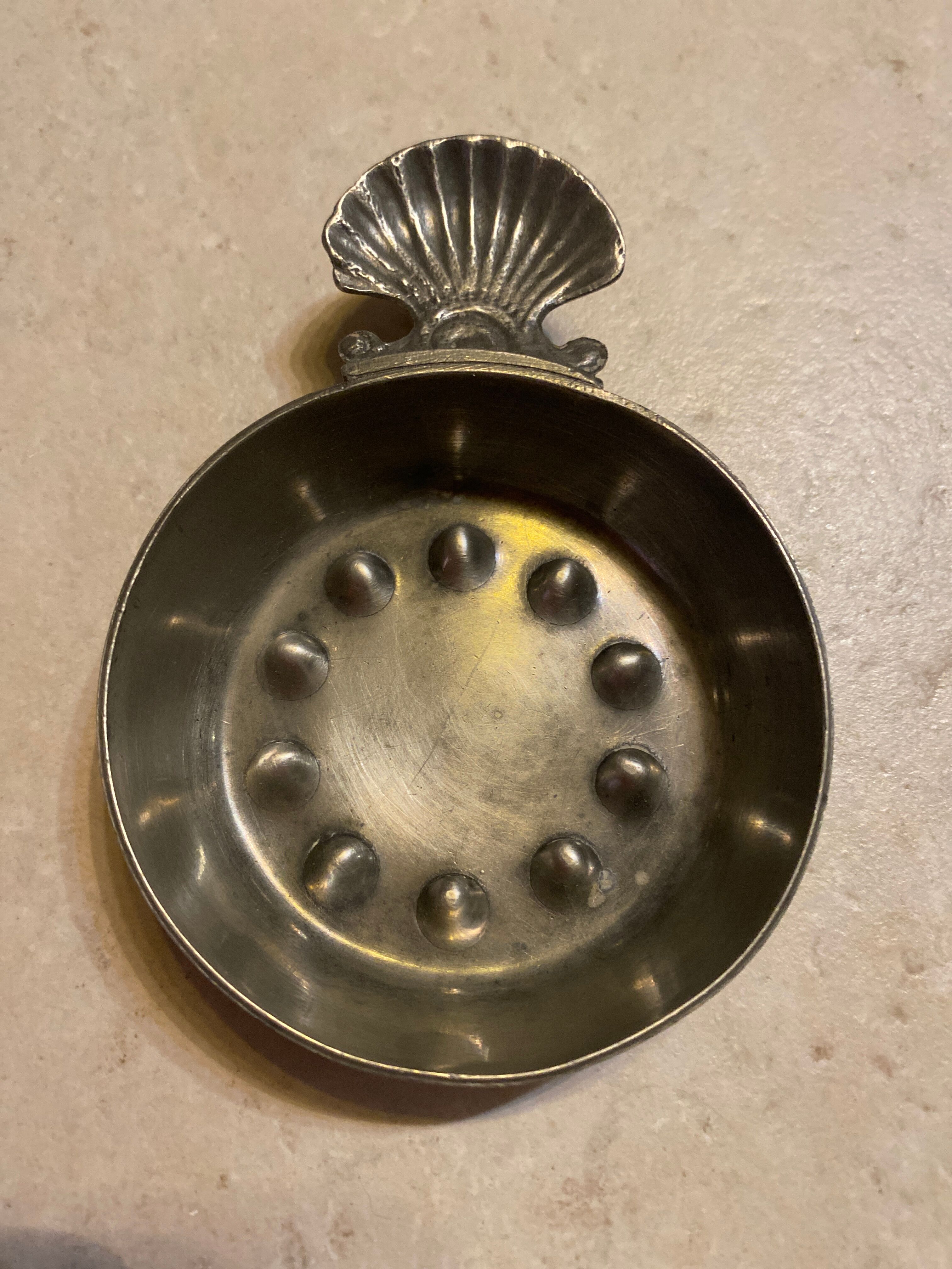 Taste a vintage tin wine