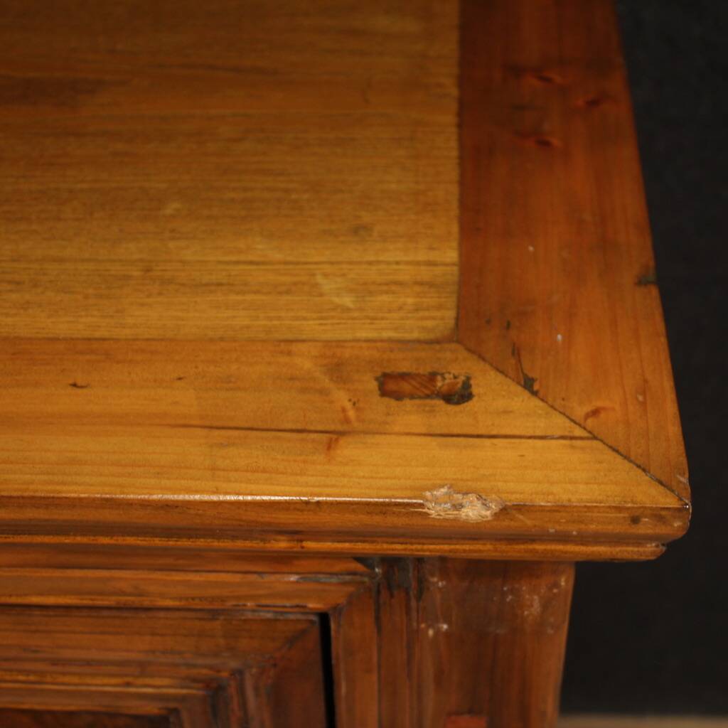 Great oriental sideboard from the 20th century