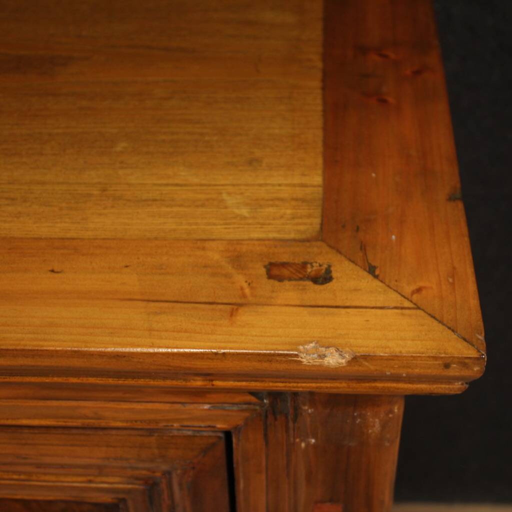 Great oriental sideboard from the 20th century