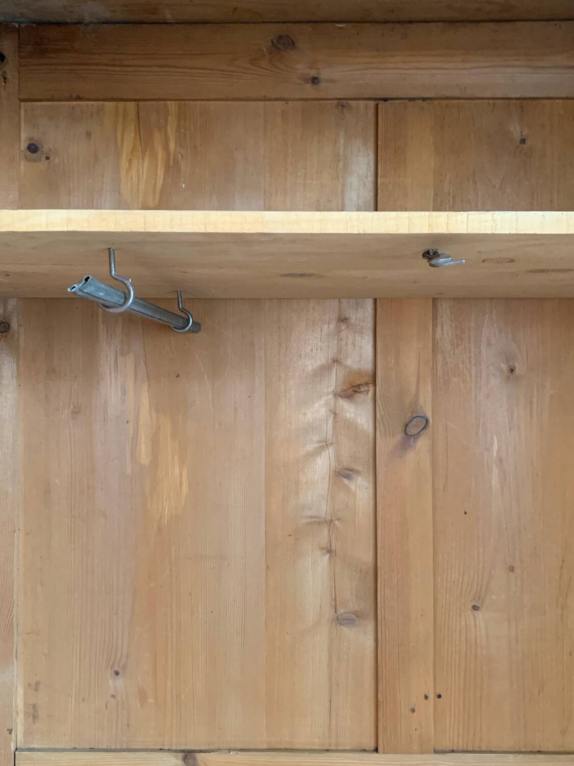 Armoire patinée