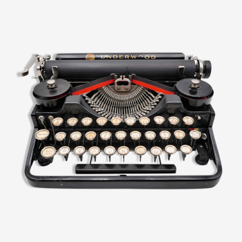 Underwood Portable Typewriter 3 Bank Black Revised Ribbon Nine Years 20