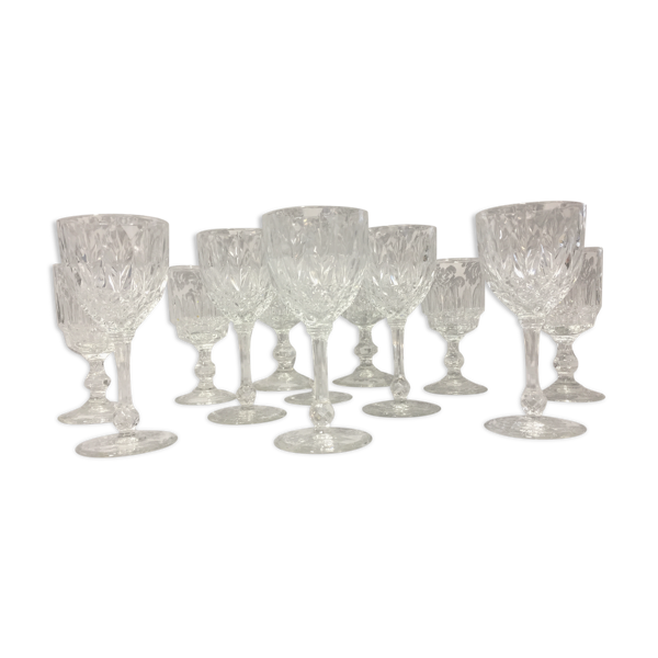 Lot de 12 verres a pied en verre et cristal vin eau art de la table France 1950